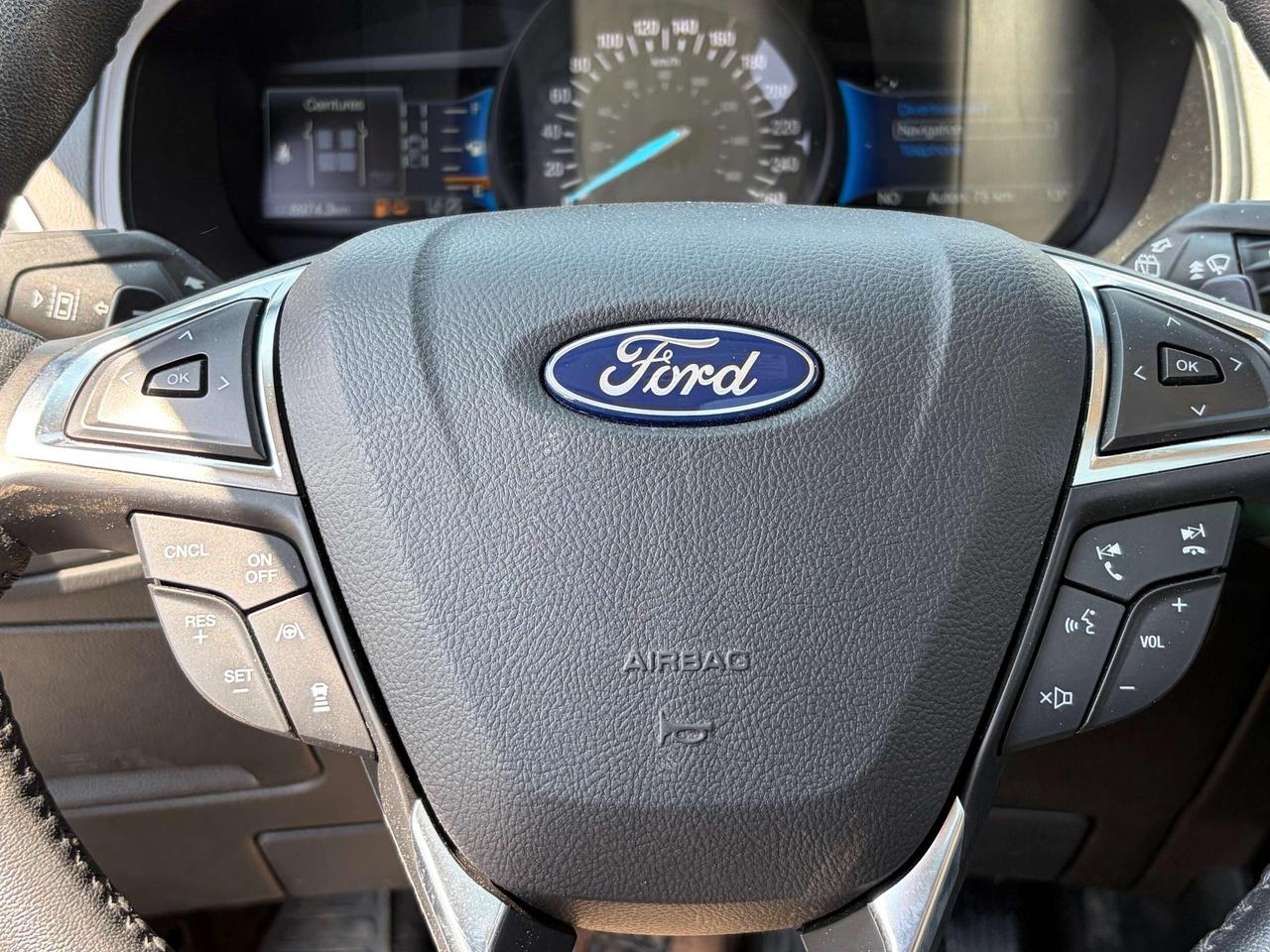 2022 Ford Edge SEL AWD Photo