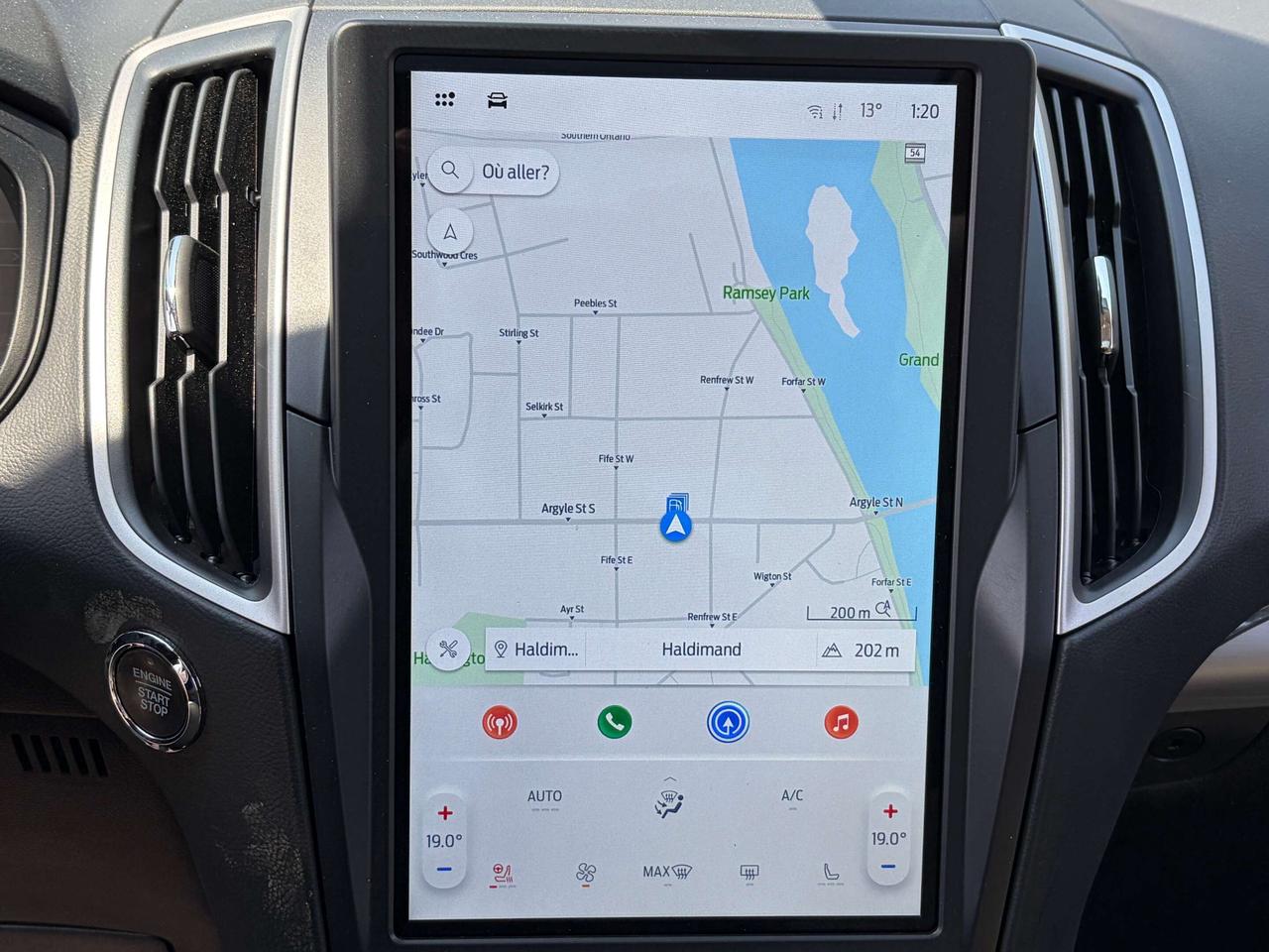 2022 Ford Edge SEL AWD Photo