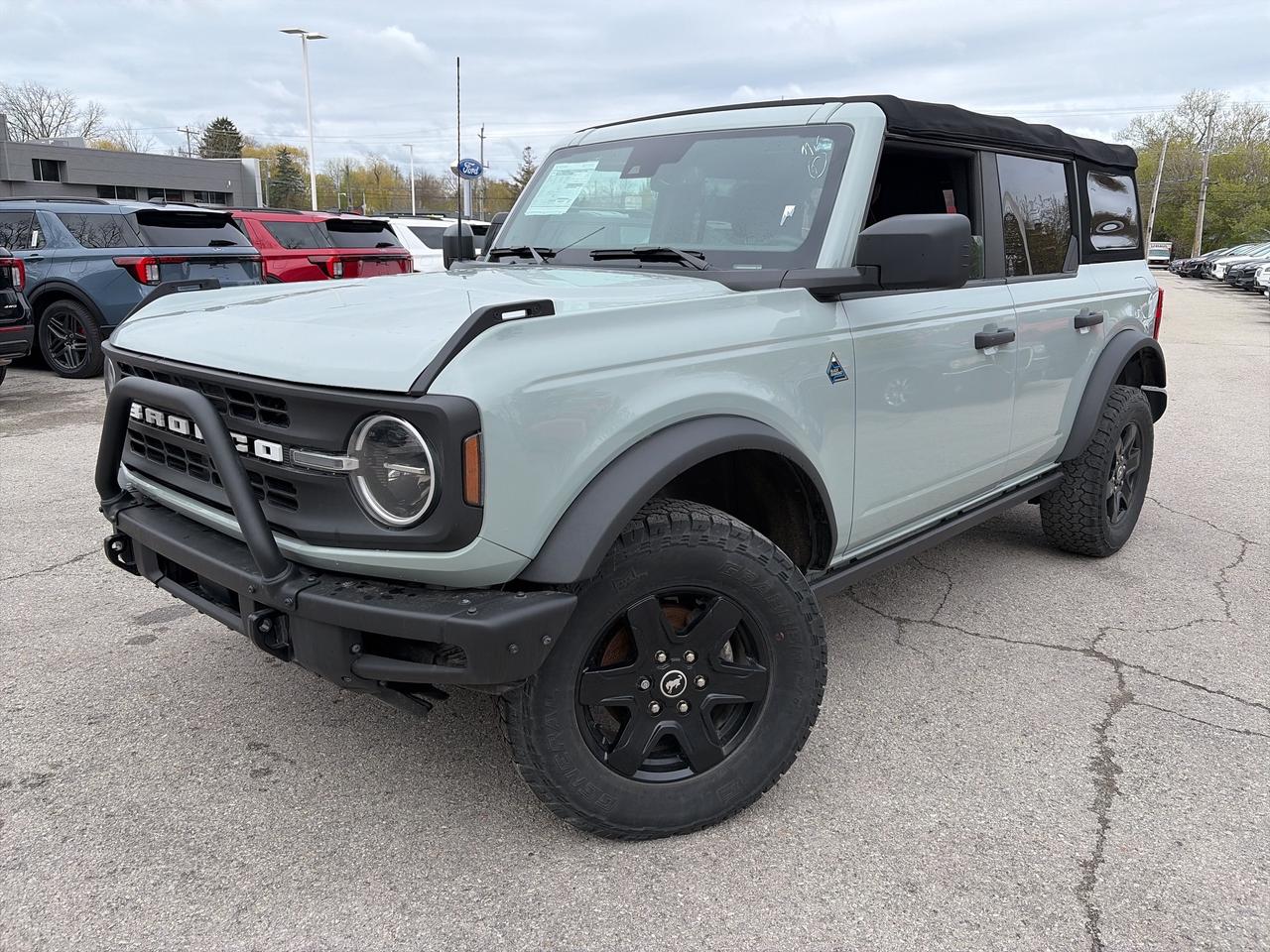 <p>Looking for adventure? This used 2022 Ford Bronco Outer Banks 4 Door Advanced 4x4 at Winegard Ford is ready to take you there! This rugged SUV, with only 74,625 KM on the odometer, is built to conquer both city streets and off-road trails. Its bold design and advanced features make it a standout choice for those who crave excitement and versatility. With its powerful engine and four-wheel-drive capabilities, youll be prepared for any journey.</p>
<p>This Bronco Outer Banks is packed with features designed for comfort, convenience, and safety. From its premium interior to its advanced driver-assist technologies, every detail has been carefully considered. Whether youre planning a weekend getaway or simply need a reliable daily driver, this Bronco offers the perfect blend of capability and style. Visit Winegard Ford today and experience the thrill of driving a Bronco!</p>
<p>Here are five standout features of this 2022 Ford Bronco Outer Banks:</p>
<ul>
<li><strong>Off-Road Suspension:</strong> Ready to tackle any terrain.</li>
<li><strong>Ford Co-Pilot360:</strong> Advanced safety features for peace of mind.</li>
<li><strong>Removable Rear Window:</strong> Experience the open air.</li>
<li><strong>Automatic Full-Time Four-Wheel Drive:</strong> Confidence in any condition.</li>
<li><strong>Engine Auto Stop-Start Feature:</strong> Fuel efficiency.</li>
</ul>
<p><strong><em>Powered by AutoIntelligence™</em></strong>
Vehicle information has been generated using artificial intelligence and is provided for informational purposes only. While efforts are made to ensure accuracy, please confirm all details directly with the dealer.</p>

