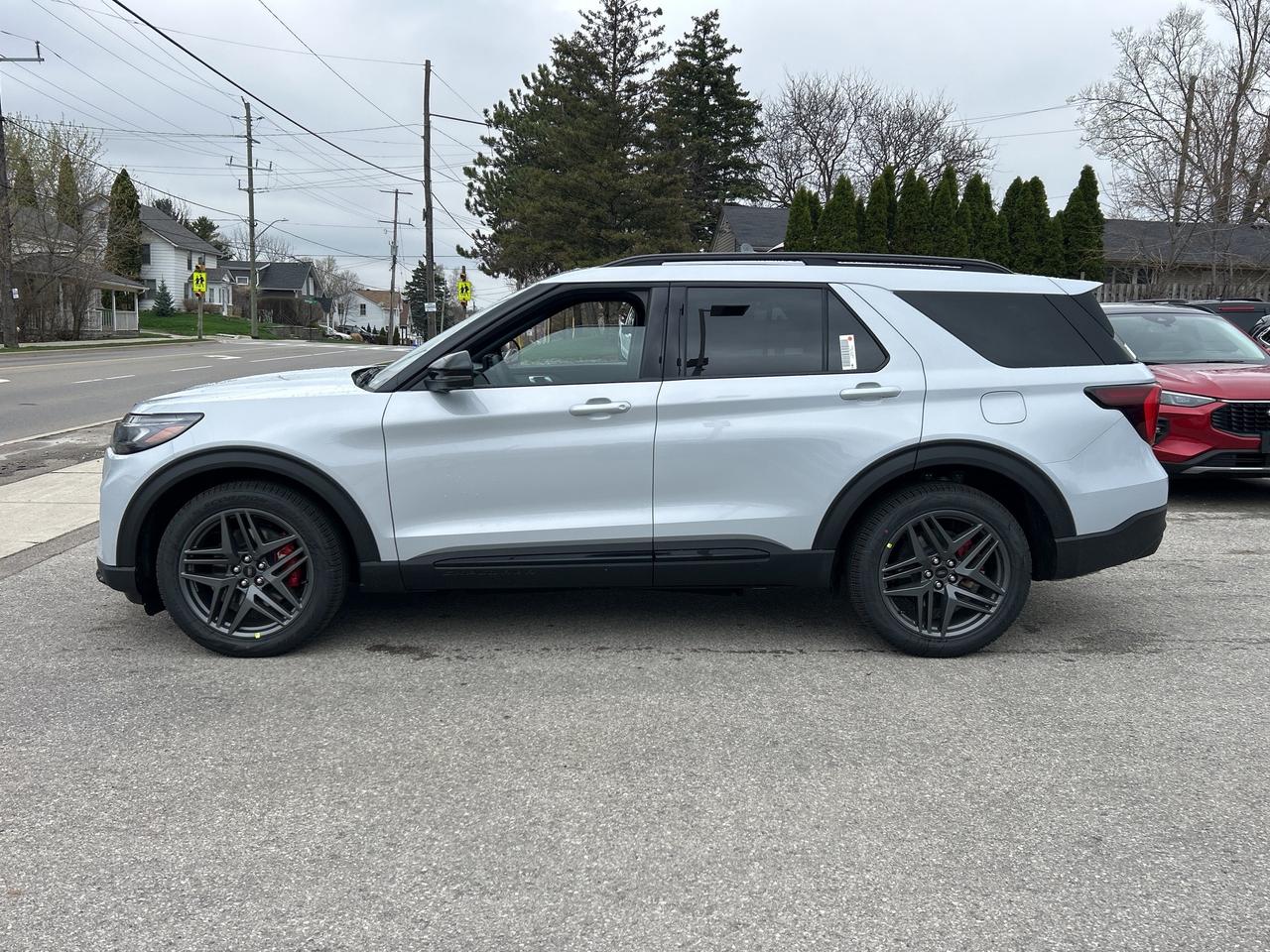 2026 Ford Explorer ST 4WD 400A Photo