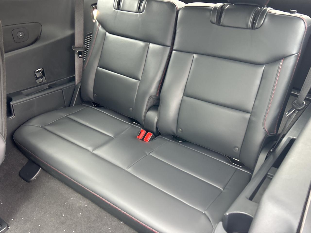 2026 Ford Explorer ST 4WD 400A Photo
