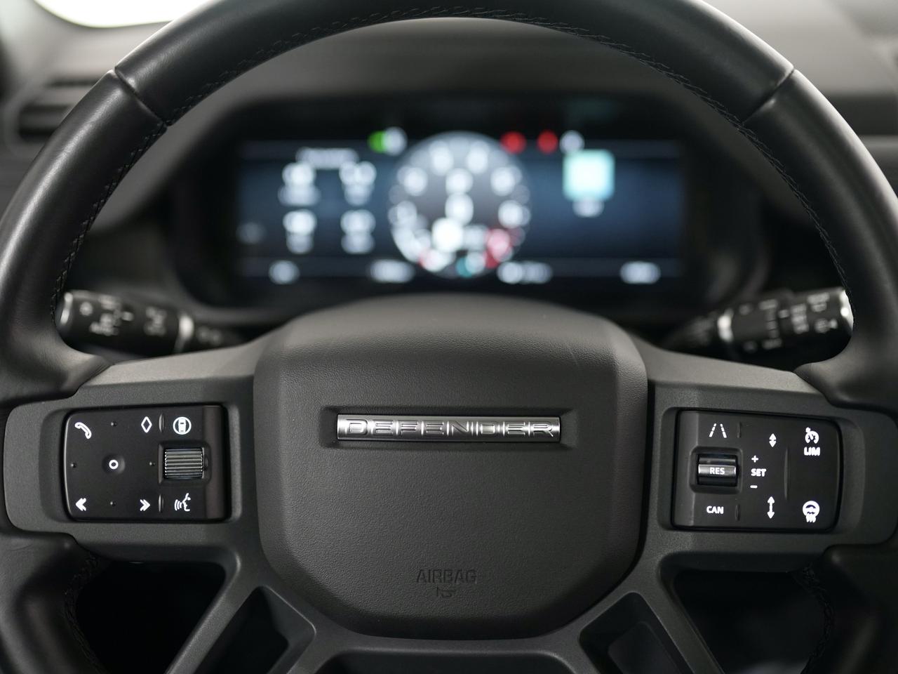 2024 Land Rover Defender 110 | P400 | X-DYNAMIC | PANO | MERIDIAN | 20 IN Photo