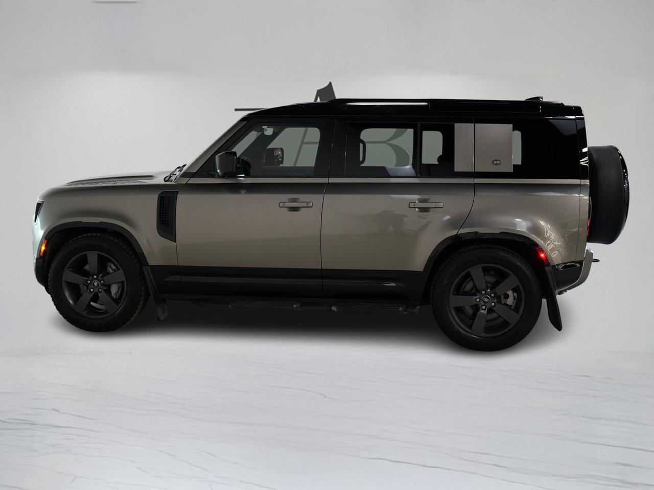 2024 Land Rover Defender 110 | P400 | X-DYNAMIC | PANO | MERIDIAN | 20 IN Photo