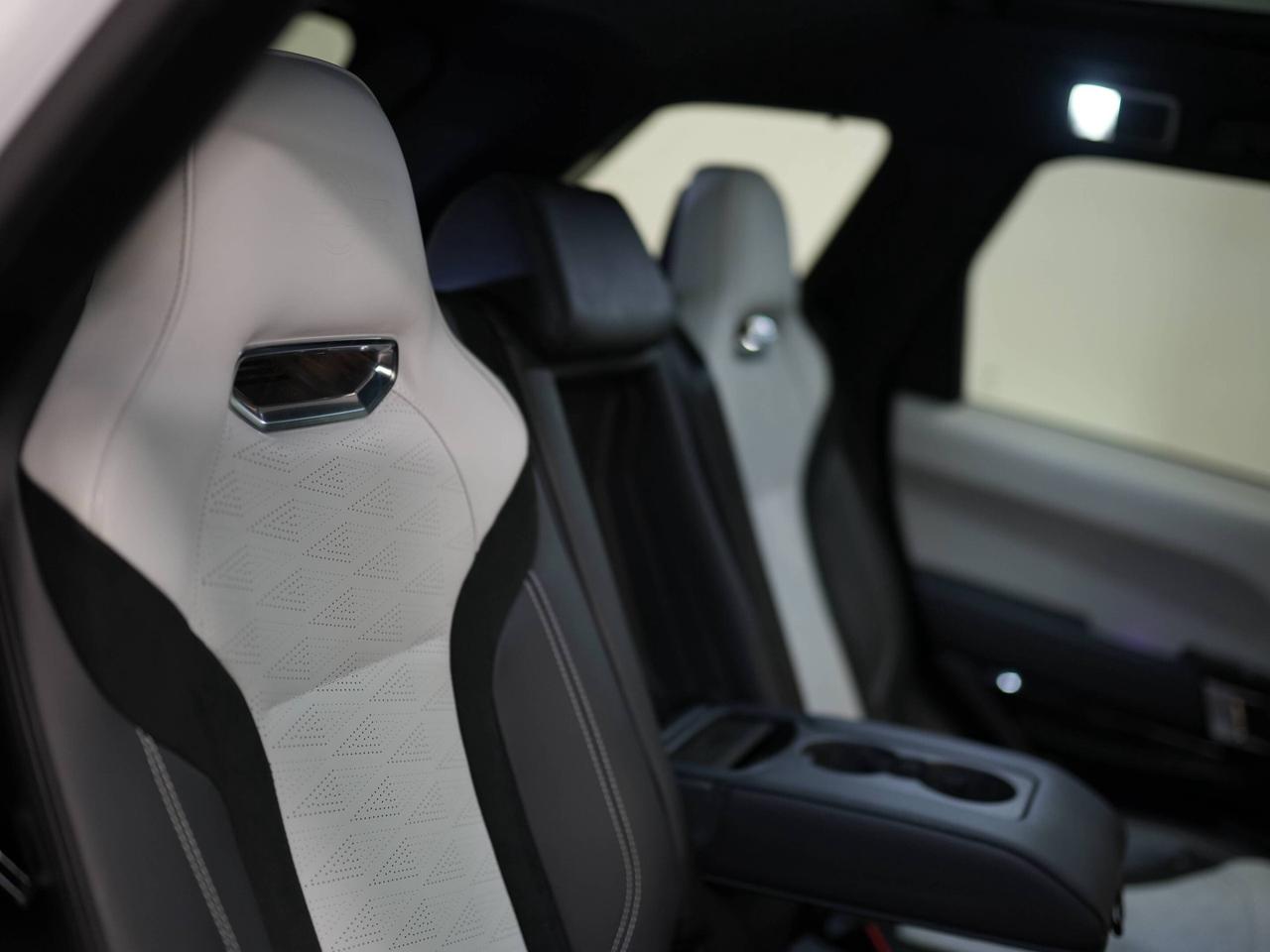 2019 Land Rover Range Rover Sport SVR | PANO | MERIDIAN | 22 IN Photo