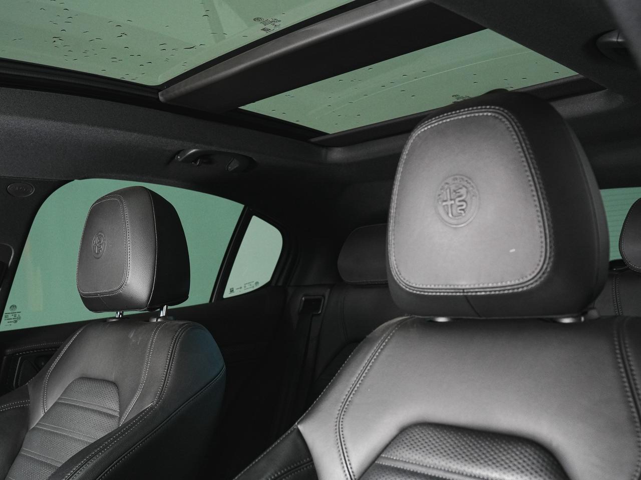 2022 Alfa Romeo Stelvio QUADRIFOGLIO | HARMAN KARDON | CARBON FIBER Photo