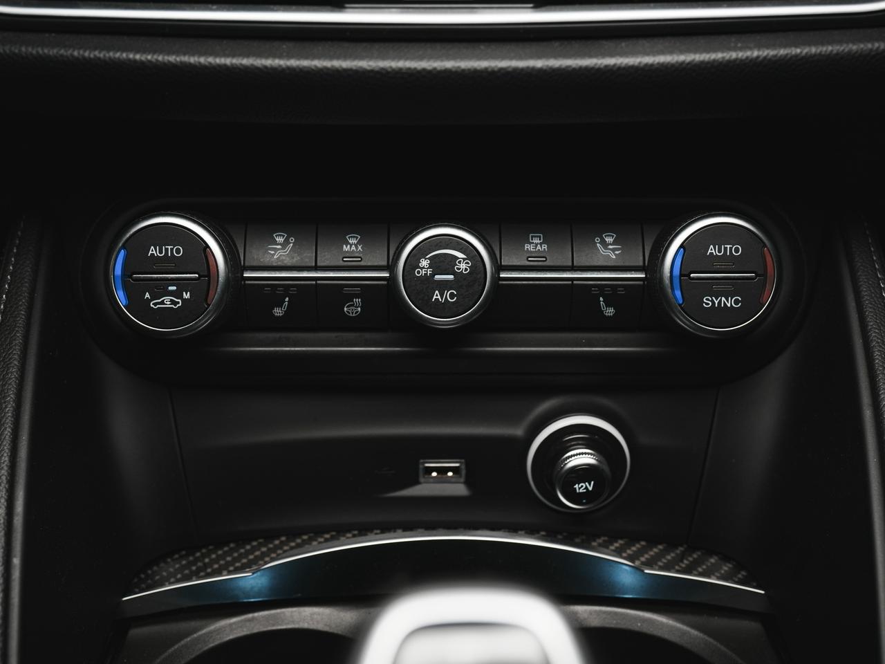 2022 Alfa Romeo Stelvio QUADRIFOGLIO | HARMAN KARDON | CARBON FIBER Photo