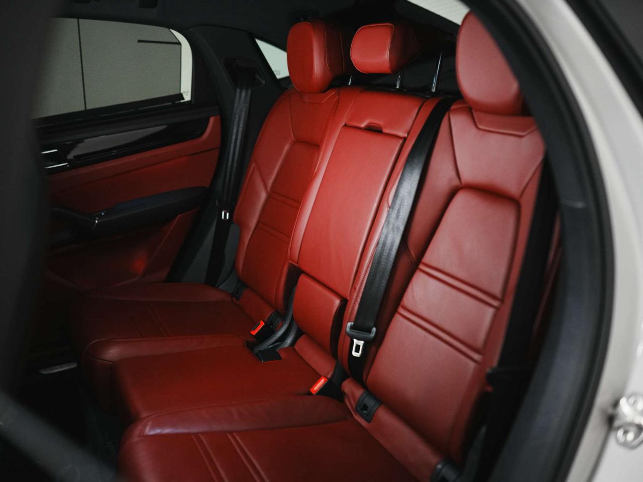 2022 Porsche Cayenne E-HYBRID | COUPE | PREMIUM PLUS | ASSIST | 21 IN Photo
