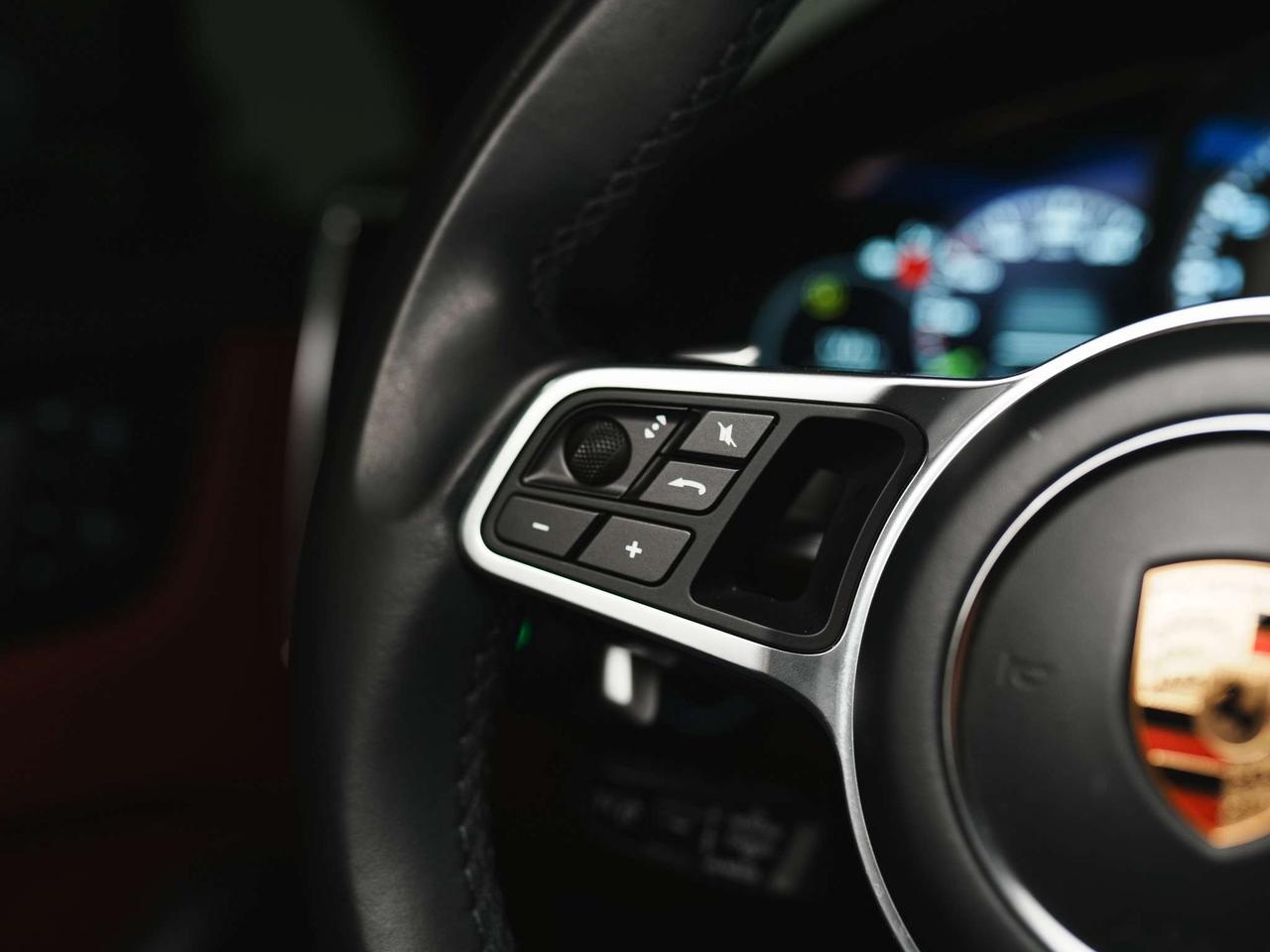2022 Porsche Cayenne E-HYBRID | COUPE | PREMIUM PLUS | ASSIST | 21 IN Photo