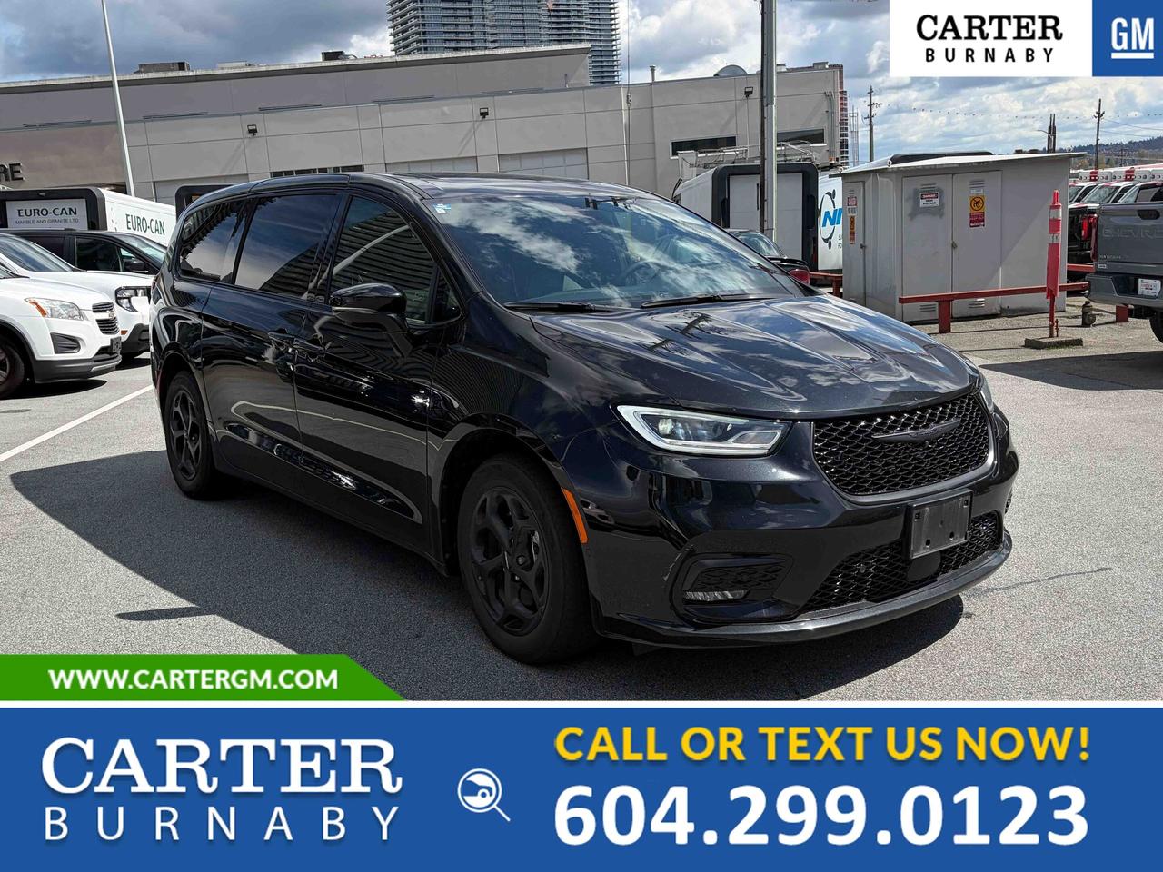 Used 2023 Chrysler Pacifica Hybrid LIMITED FWD | Hybrid/Power sunroof/Power liftgate for sale in Burnaby, BC