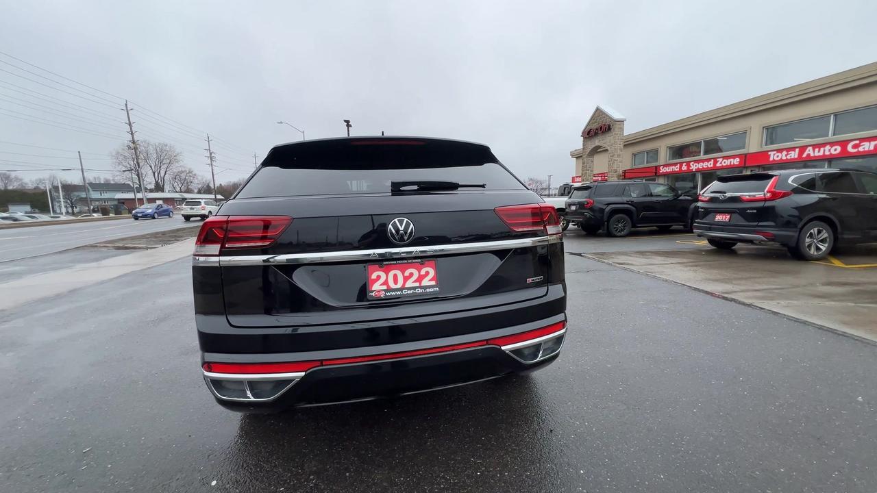 2022 Volkswagen Atlas Cross Sport EXCELINE RLINE AWD | HTD LEATHER | PANO ROOF | NAV Photo