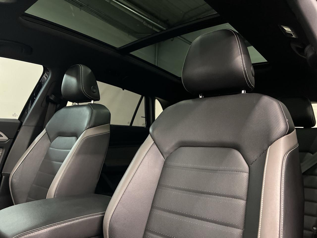 2022 Volkswagen Atlas Cross Sport EXCELINE RLINE AWD | HTD LEATHER | PANO ROOF | NAV Photo