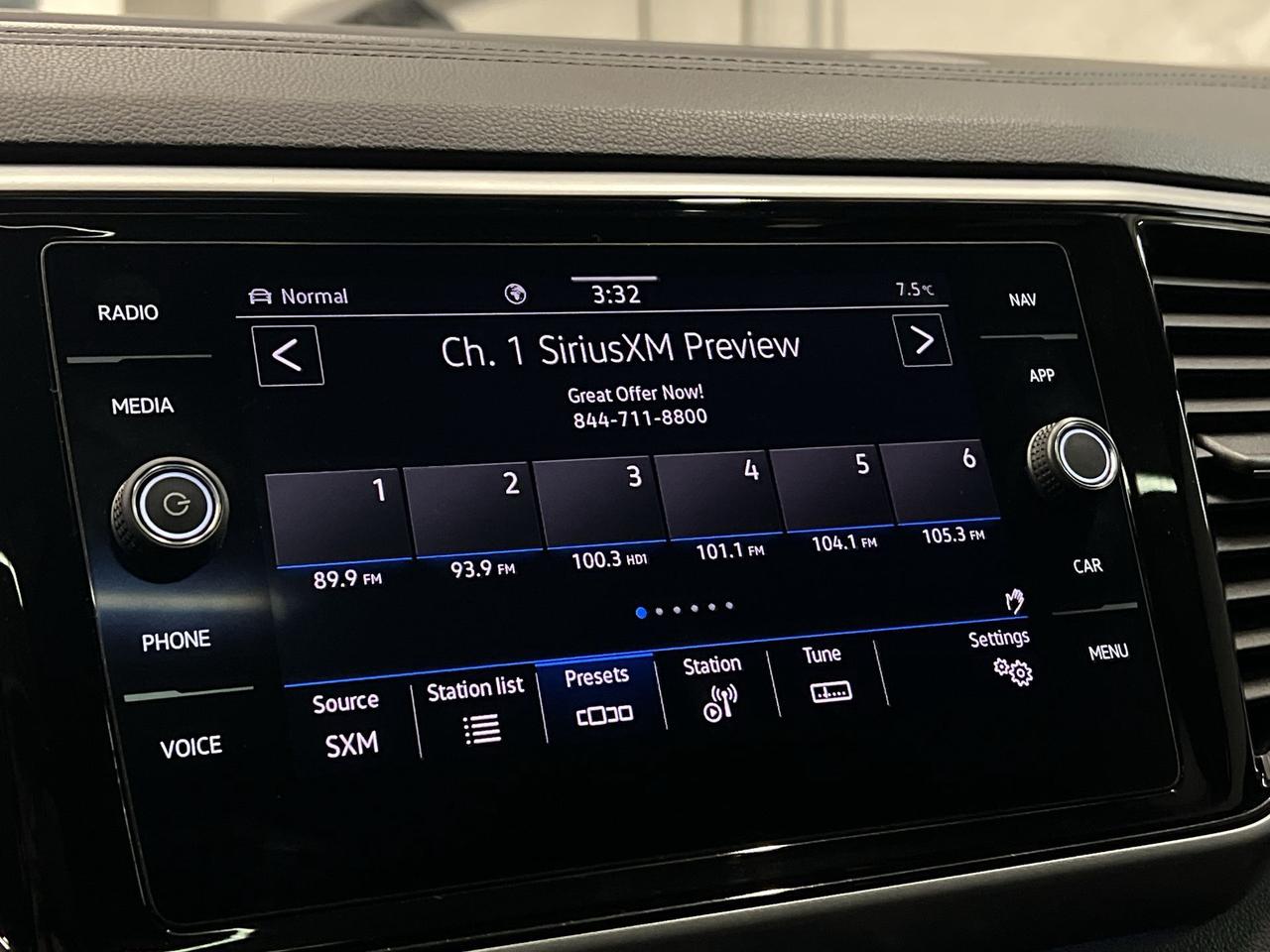 2022 Volkswagen Atlas Cross Sport EXCELINE RLINE AWD | HTD LEATHER | PANO ROOF | NAV Photo