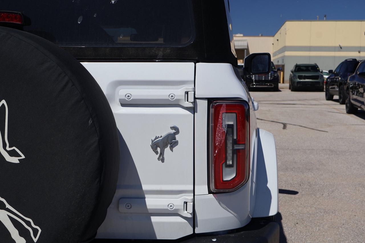 2023 Ford Bronco | | Heated Mirrors | Photo