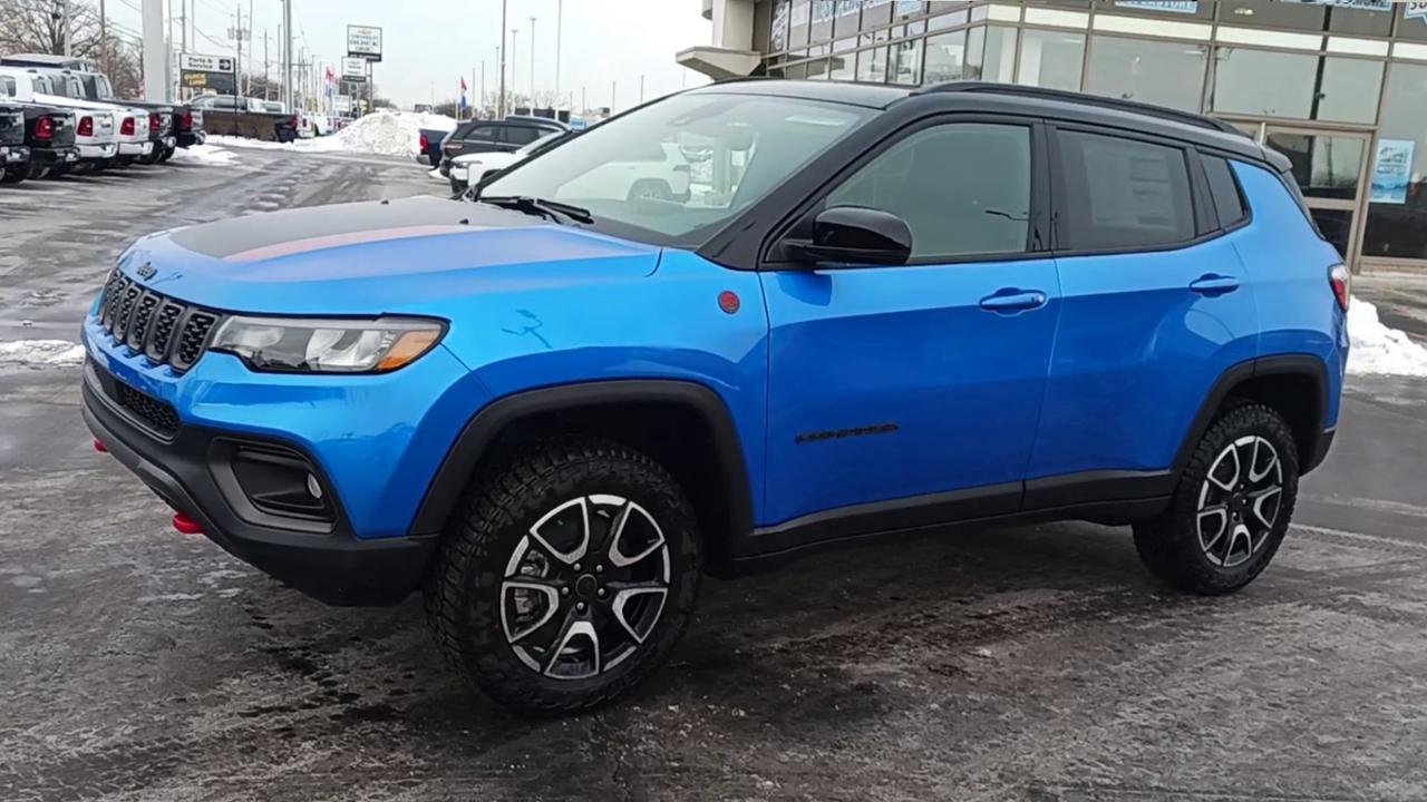 2026 Jeep Compass Trailhawk 4x4 Photo3