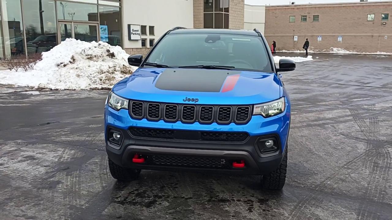 2026 Jeep Compass Trailhawk 4x4 Photo2