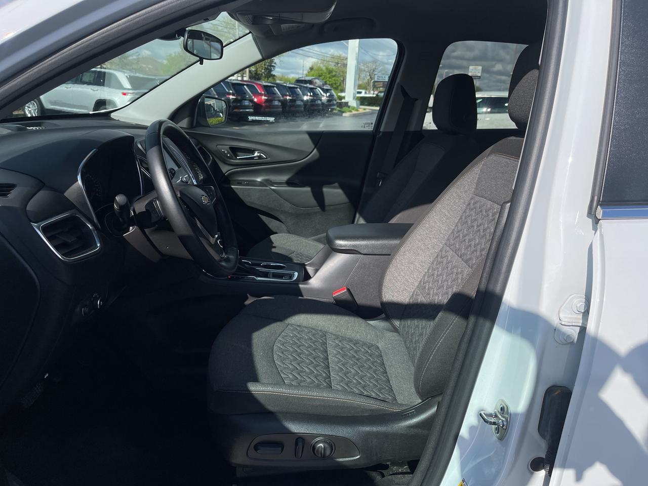 2024 Chevrolet Equinox AWD / CARPLAY / KEYLESS ENTRY Photo