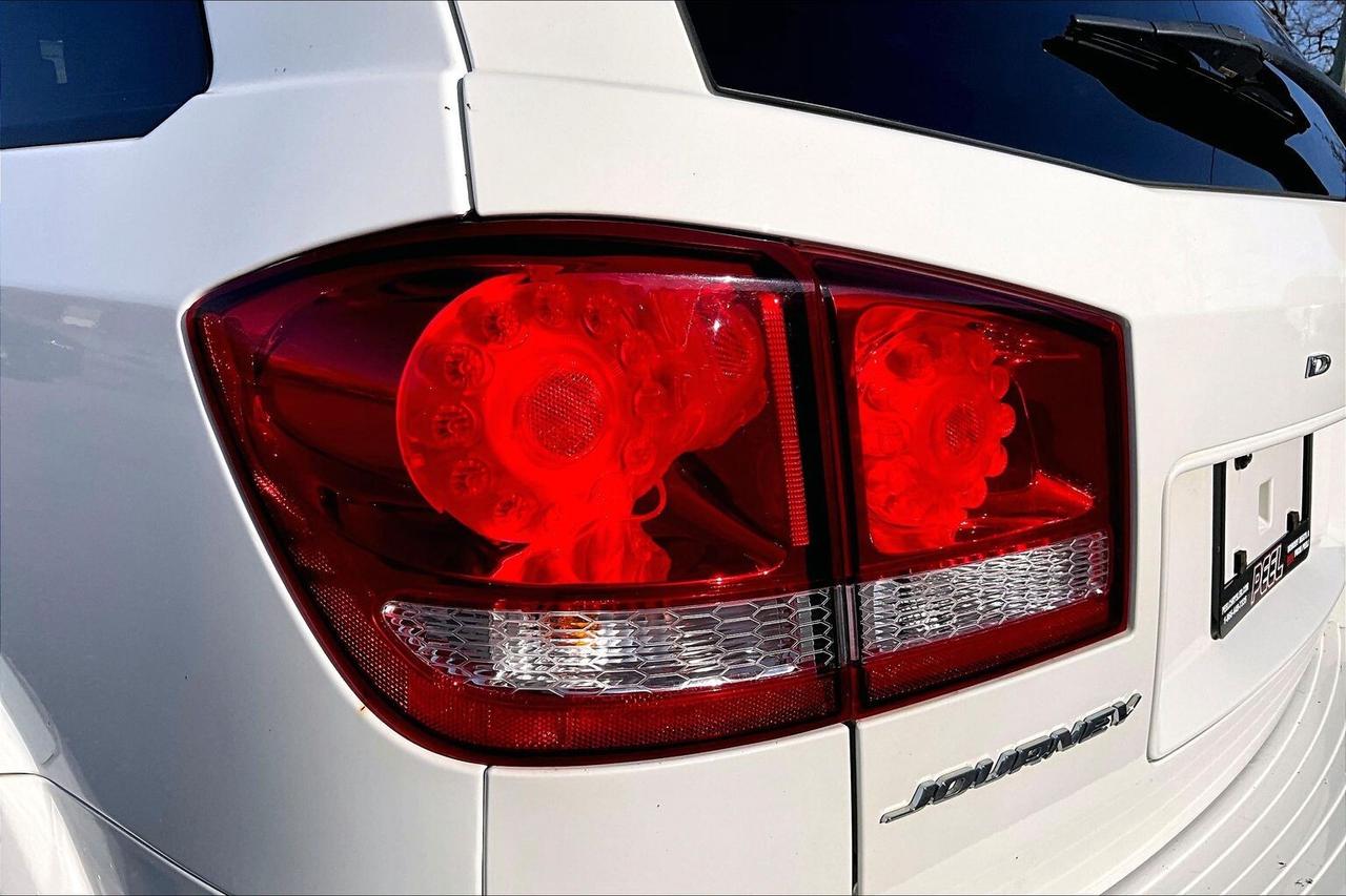 2014 Dodge Journey Limited 7Seat | AS IS | FWD Photo