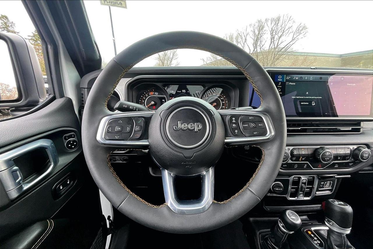 2024 Jeep Wrangler Sahara 4Dr V6 | 12.3" Screen | Side Steps | 4X4 Photo4