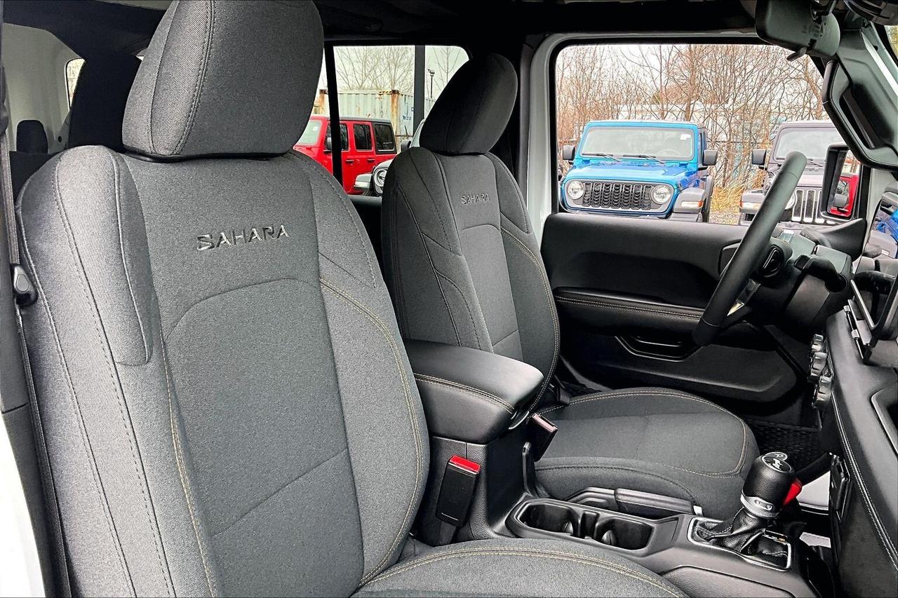 2024 Jeep Wrangler Sahara 4Dr V6 | 12.3" Screen | Side Steps | 4X4 Photo