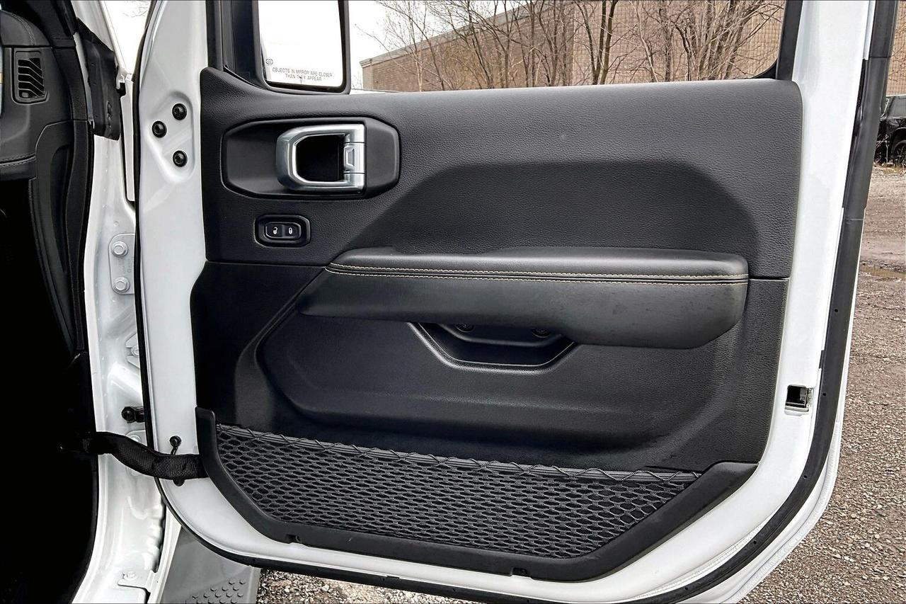 2024 Jeep Wrangler Sahara 4Dr V6 | 12.3" Screen | Side Steps | 4X4 Photo