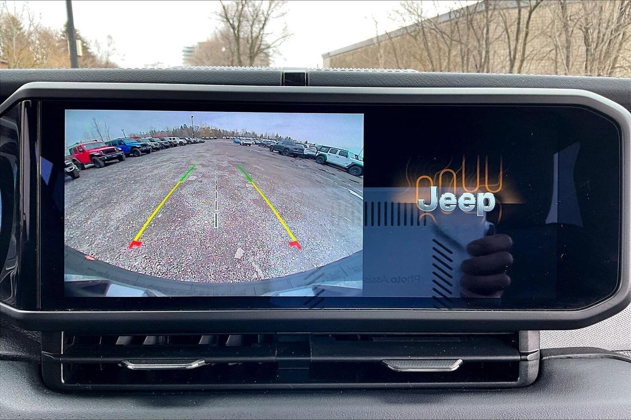 2024 Jeep Wrangler Sahara 4Dr V6 | 12.3" Screen | Side Steps | 4X4 Photo