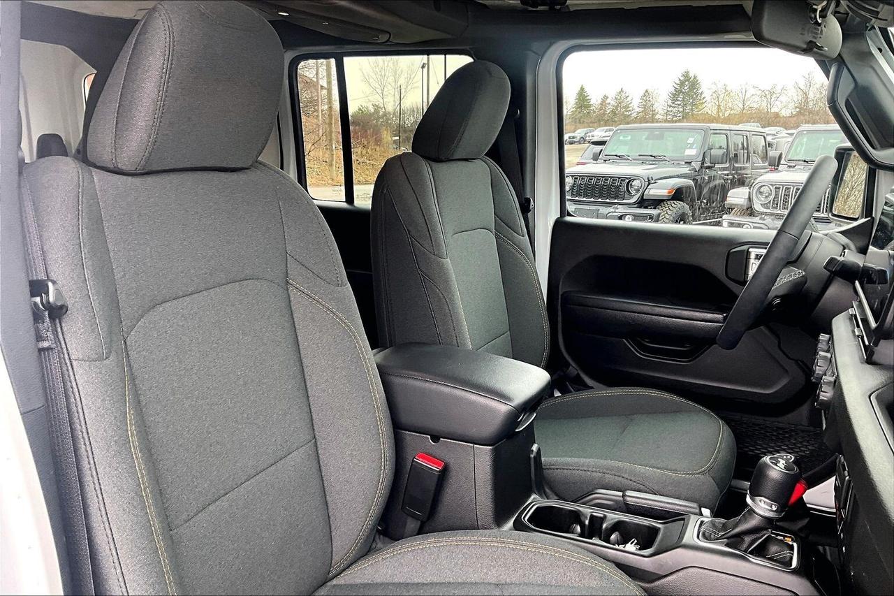 2025 Jeep Wrangler Willys 4Dr V6 | Heated Seats | Safety Group | 4X4 Photo