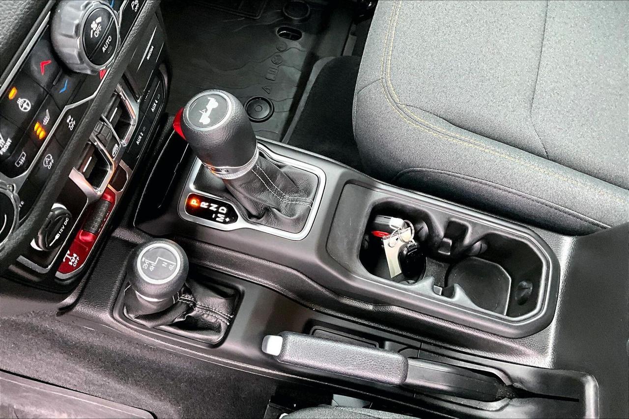 2025 Jeep Wrangler Willys 4Dr V6 | Heated Seats | Safety Group | 4X4 Photo