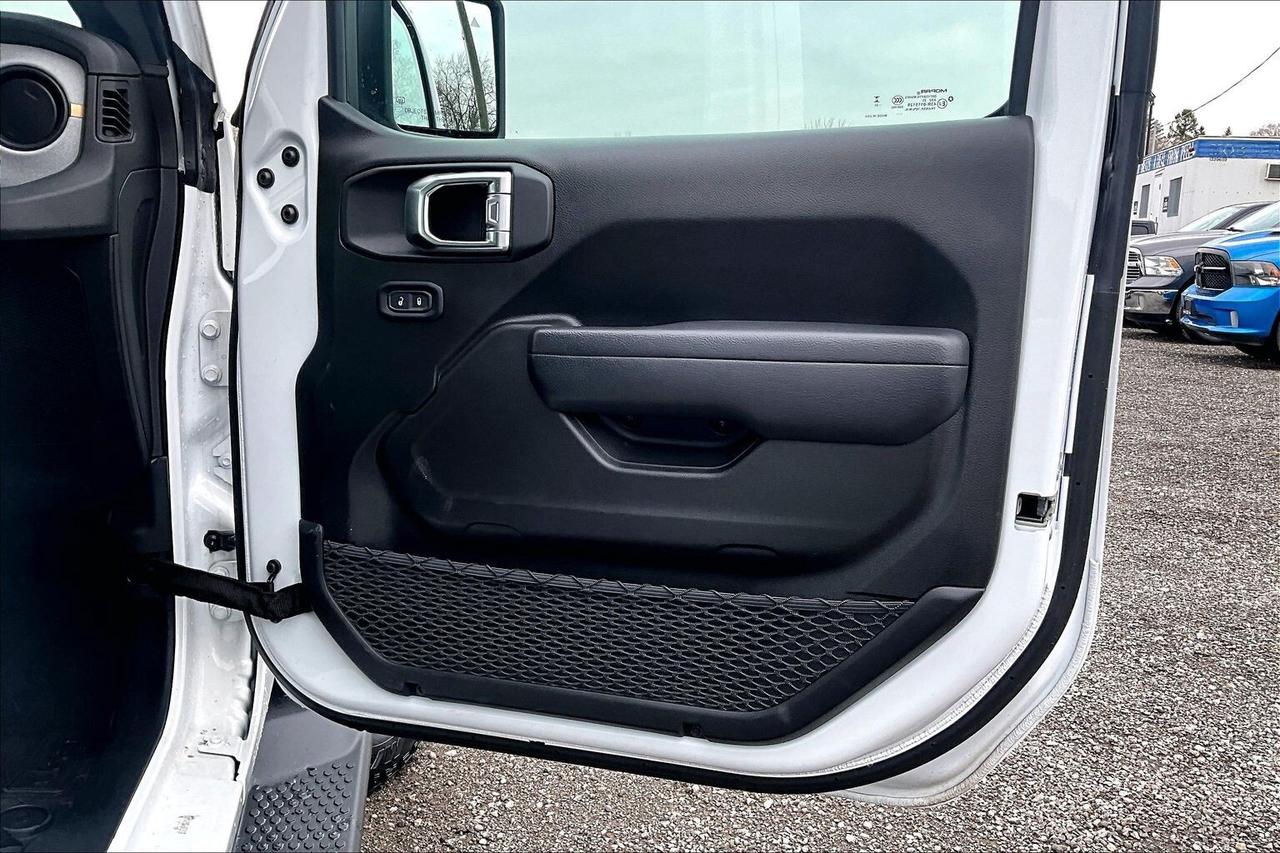 2025 Jeep Wrangler Willys 4Dr V6 | Heated Seats | Safety Group | 4X4 Photo