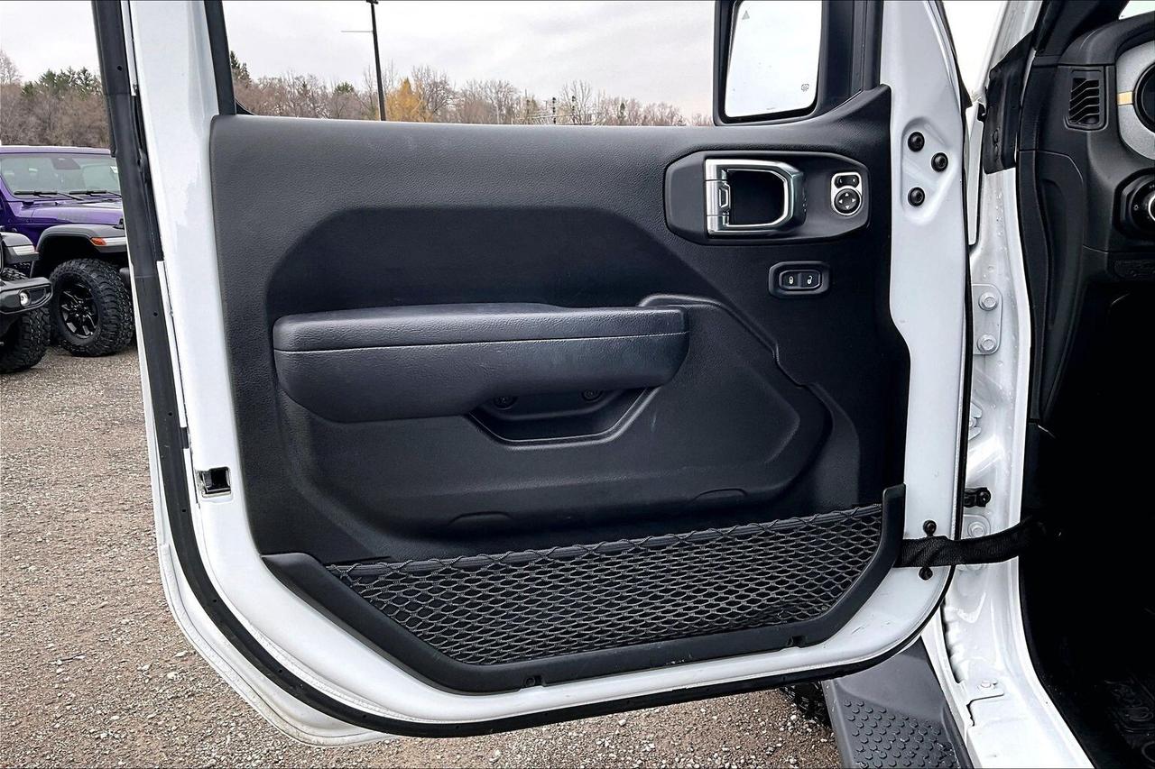 2025 Jeep Wrangler Willys 4Dr V6 | Heated Seats | Safety Group | 4X4 Photo