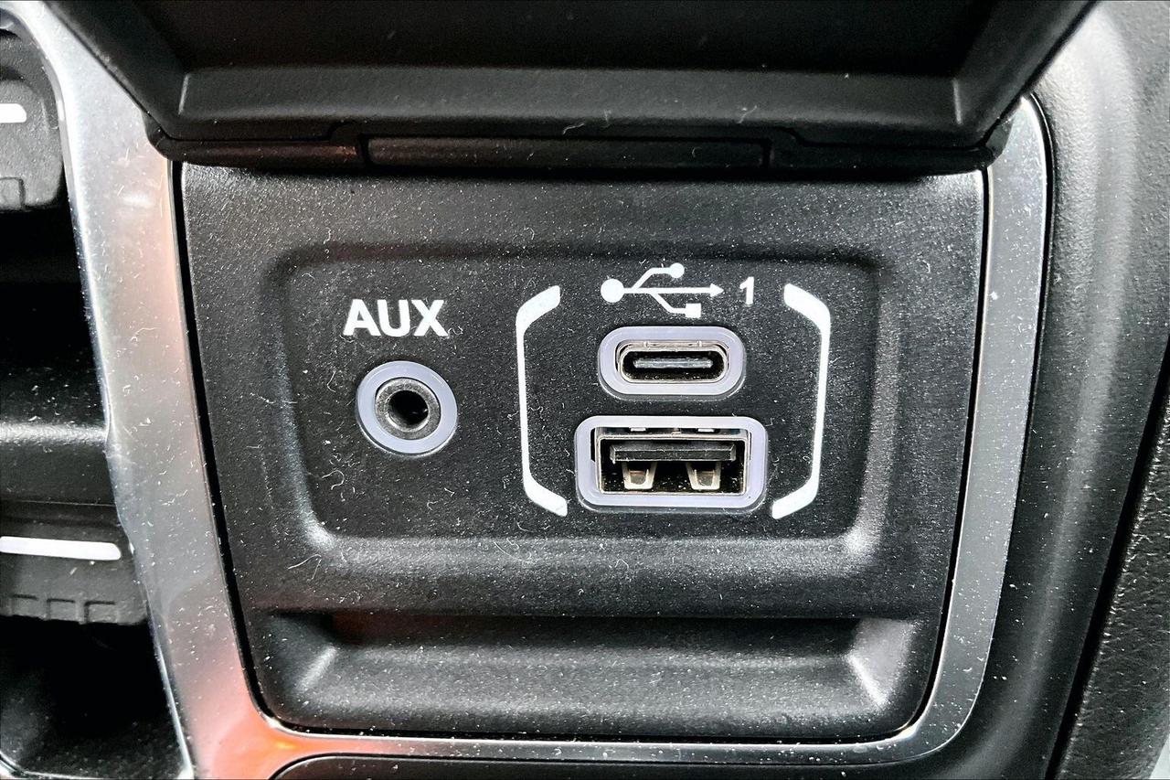 2025 Jeep Wrangler Willys 4Dr V6 | Heated Seats | Safety Group | 4X4 Photo