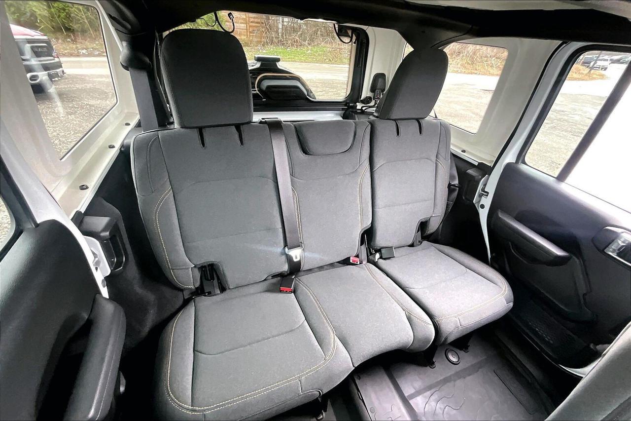 2025 Jeep Wrangler Willys 4Dr V6 | Heated Seats | Safety Group | 4X4 Photo