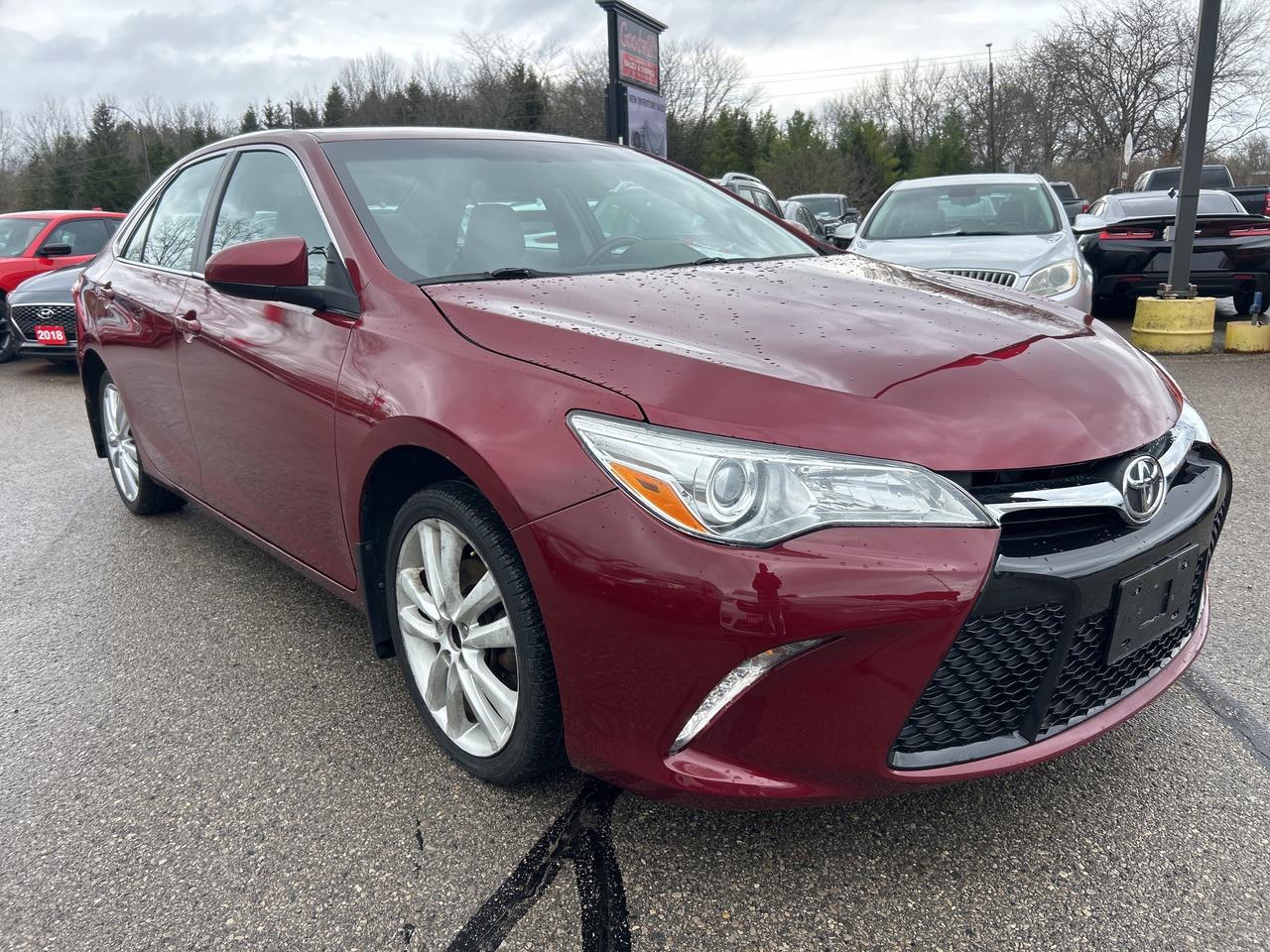 2016 Toyota Camry XSE, POWER SEATS, BACK UP CAMERA, HEATED CLOTH! - Photo #8