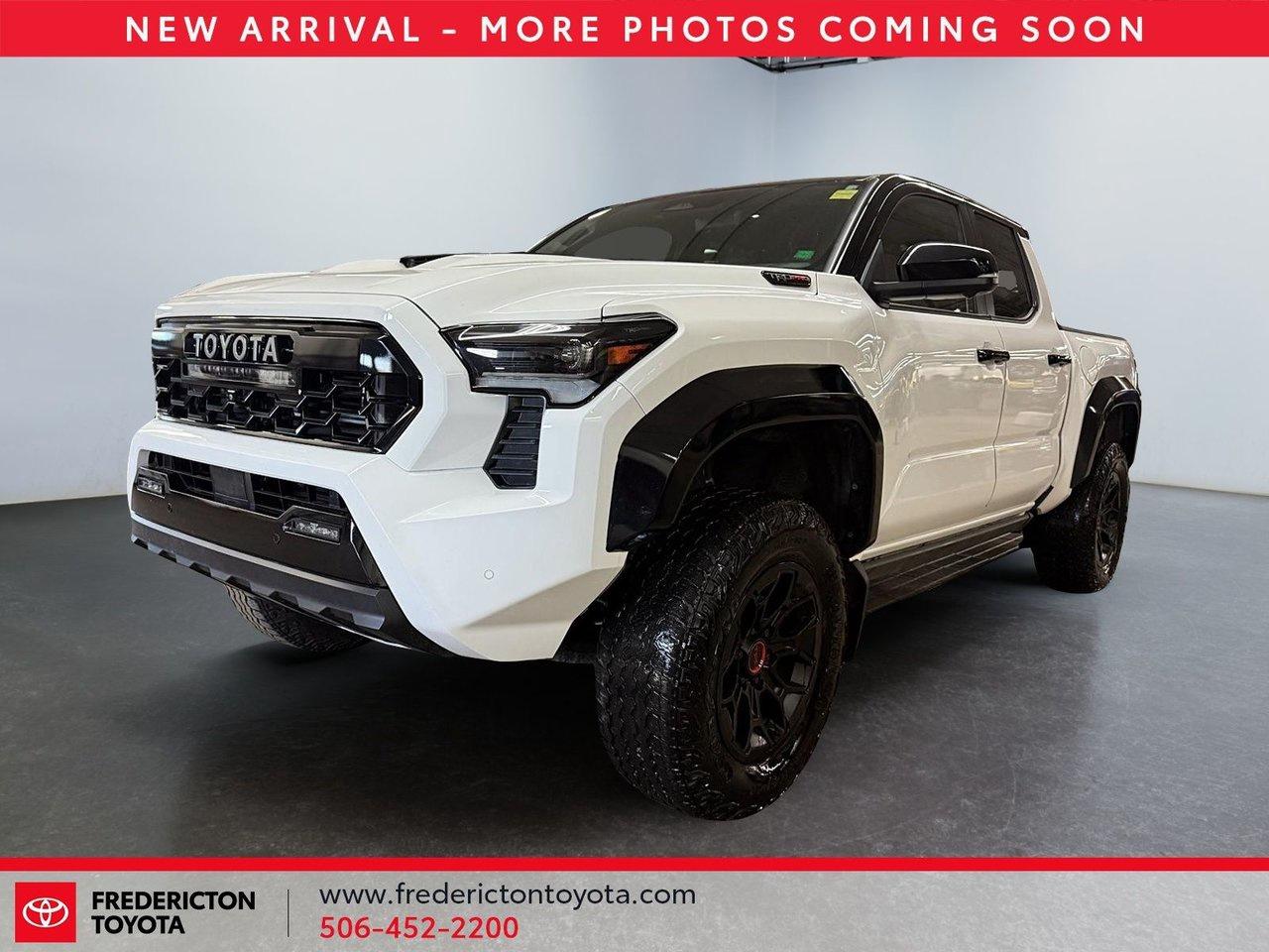 2024 Toyota TACOMA HYBRID HV DOUBLE CAB Photo0