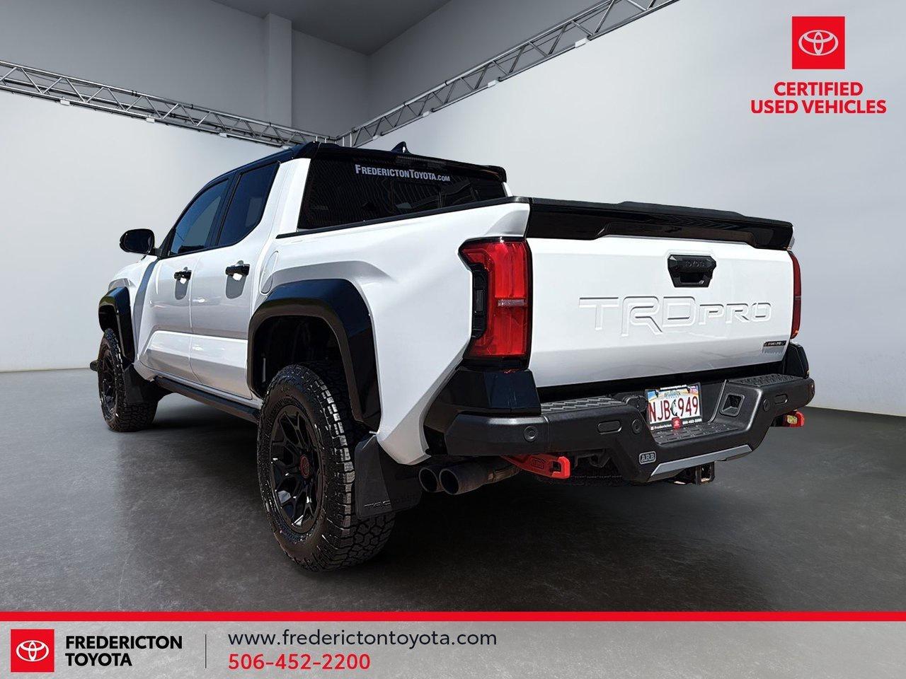 2024 Toyota TACOMA HYBRID HV DOUBLE CAB Photo