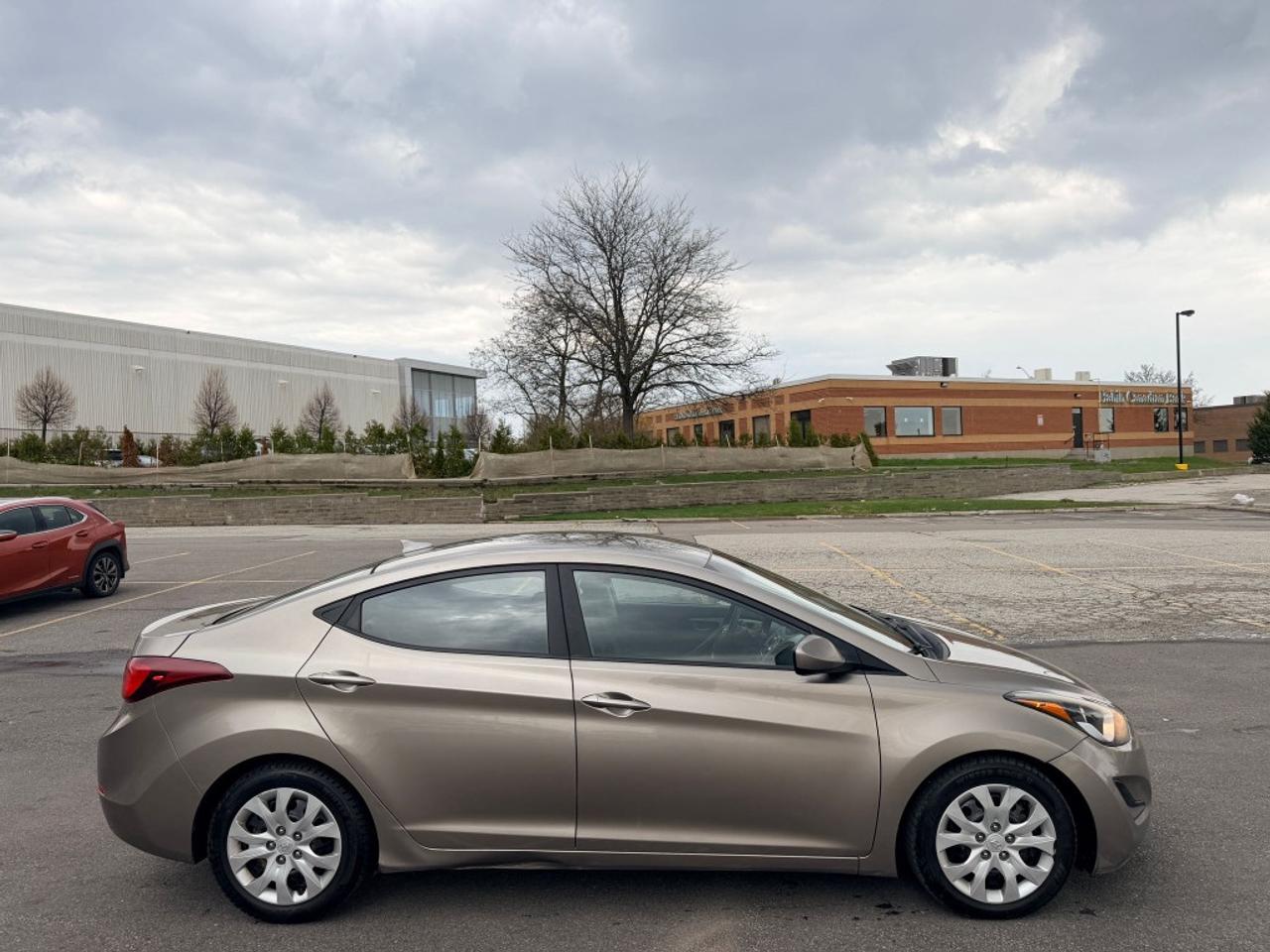 2016 Hyundai Elantra 4dr Automatic GL Photo