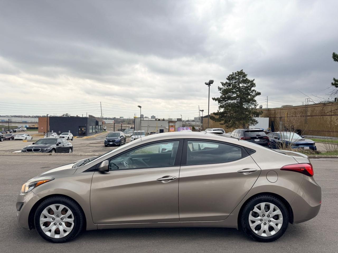 2016 Hyundai Elantra 4dr Automatic GL Photo
