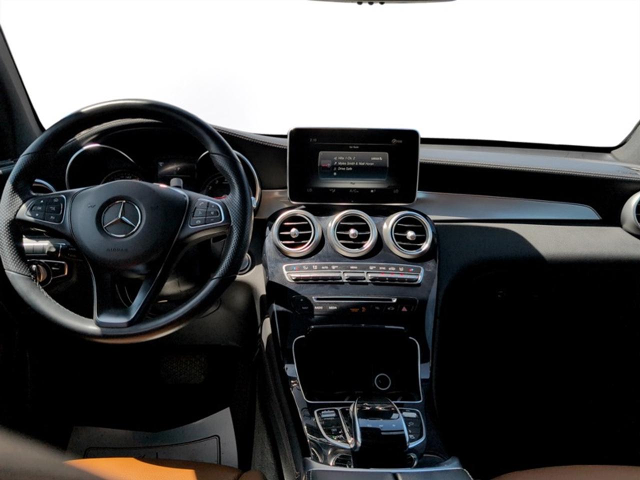 2019 Mercedes-Benz GLC 300 4MATIC®  **LOW MILEAGE** Photo