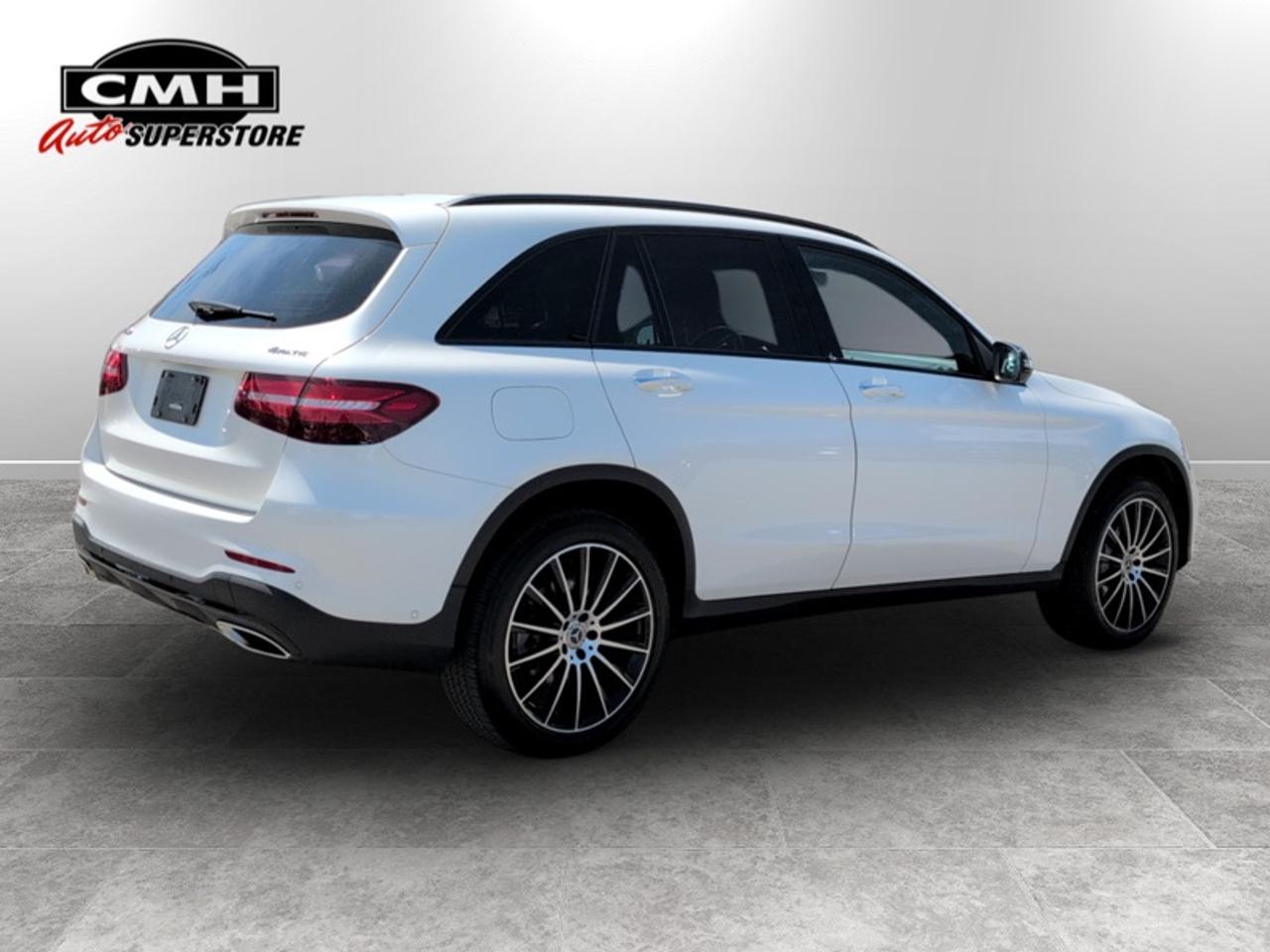 2019 Mercedes-Benz GLC 300 4MATIC®  **LOW MILEAGE** Photo