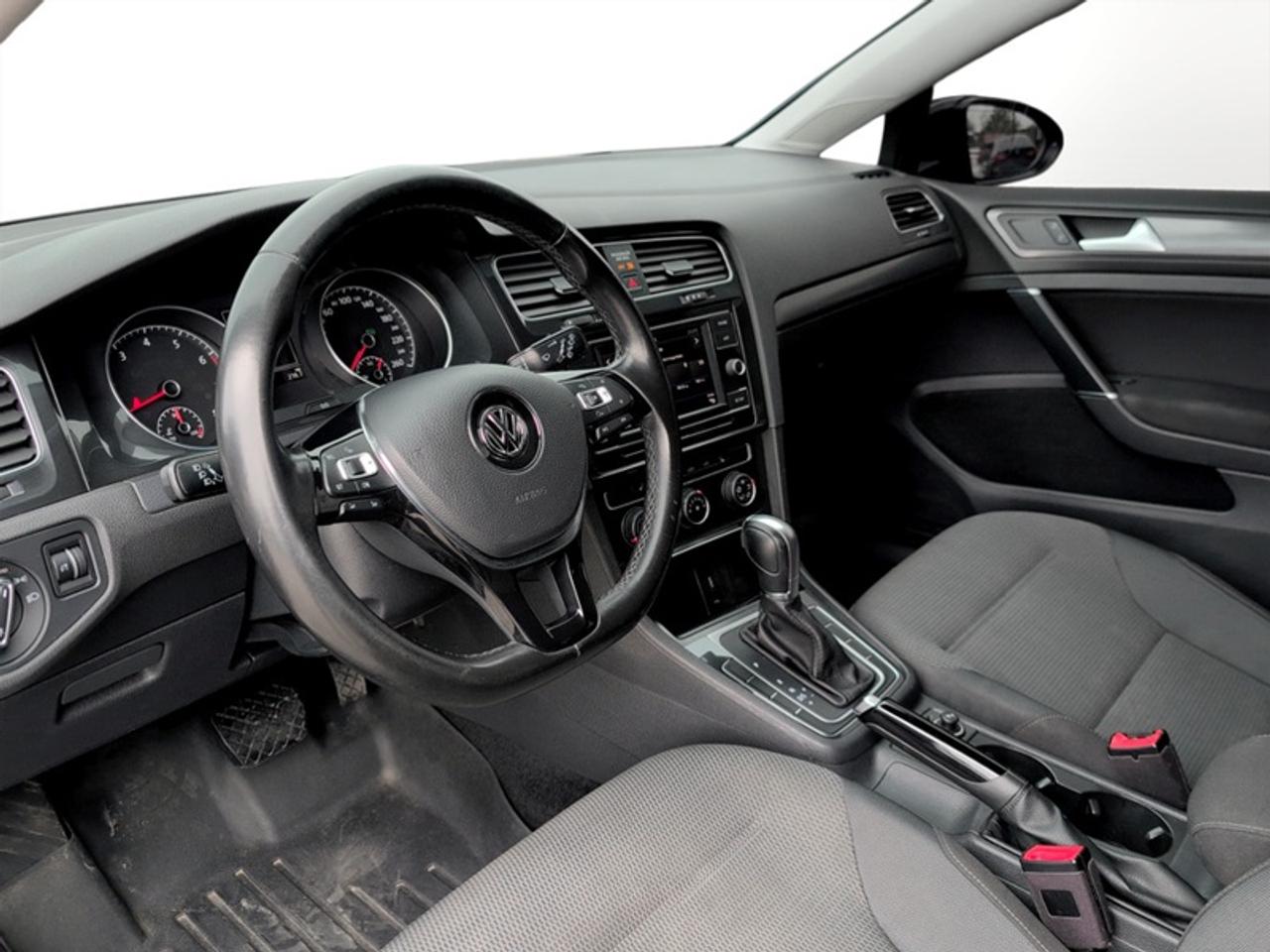 2018 Volkswagen Golf Trendline  **LOW KMS - CLEAN CF** Photo