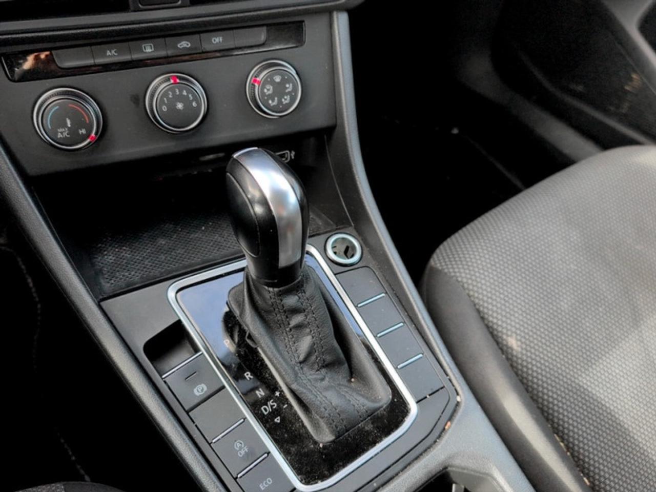 2019 Volkswagen Jetta comfortline Photo