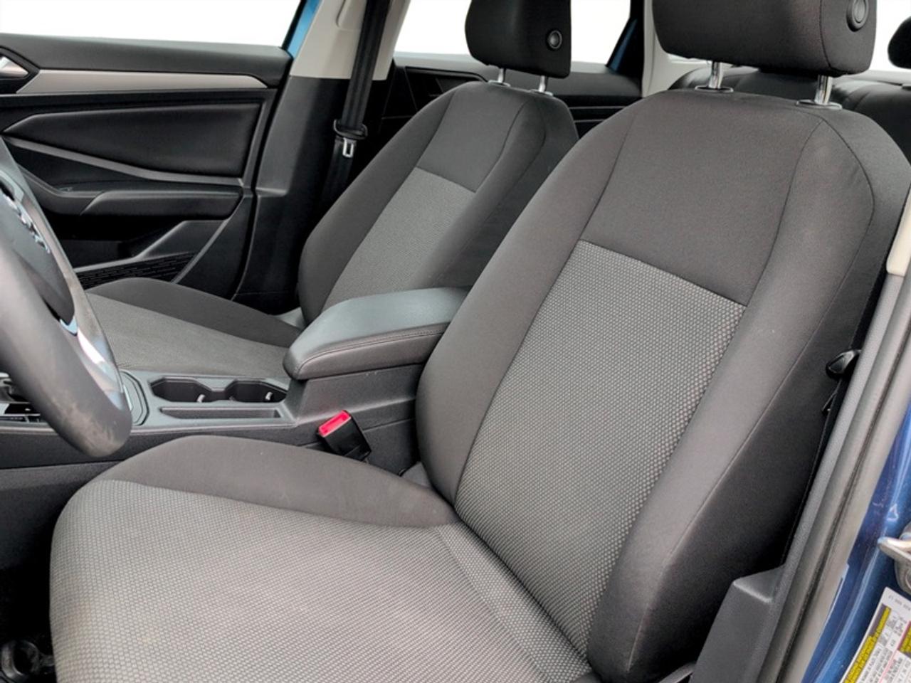 2019 Volkswagen Jetta Comfortline  *LOW KMS - CLEAN CF* Photo
