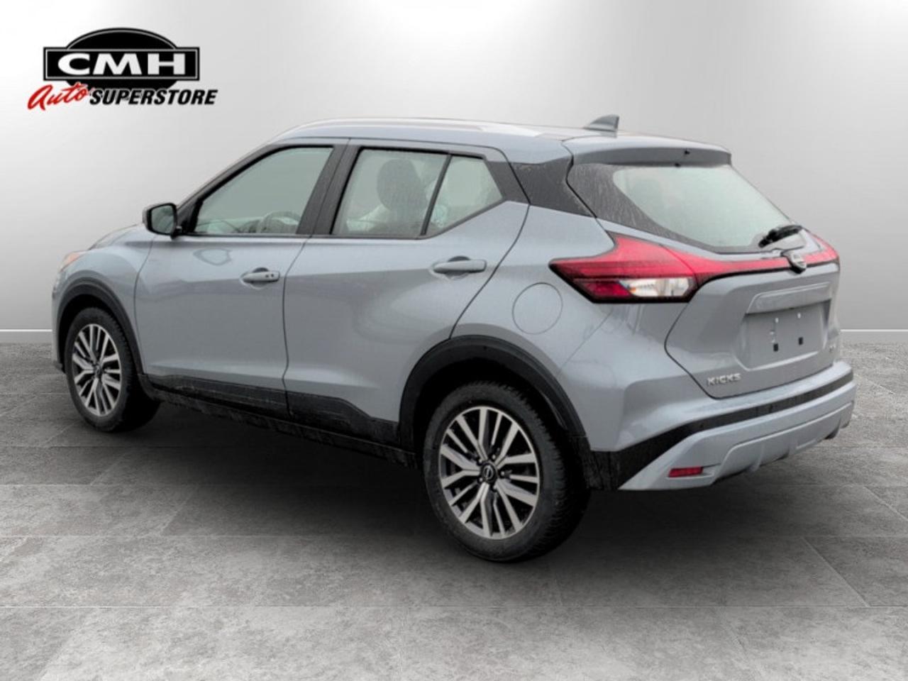 2024 Nissan Kicks SV Photo3