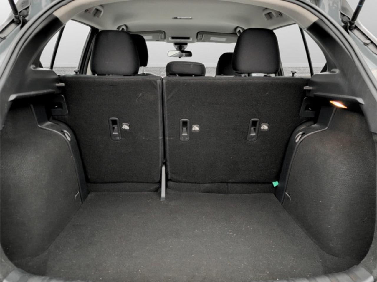 2024 Nissan Kicks SV Photo
