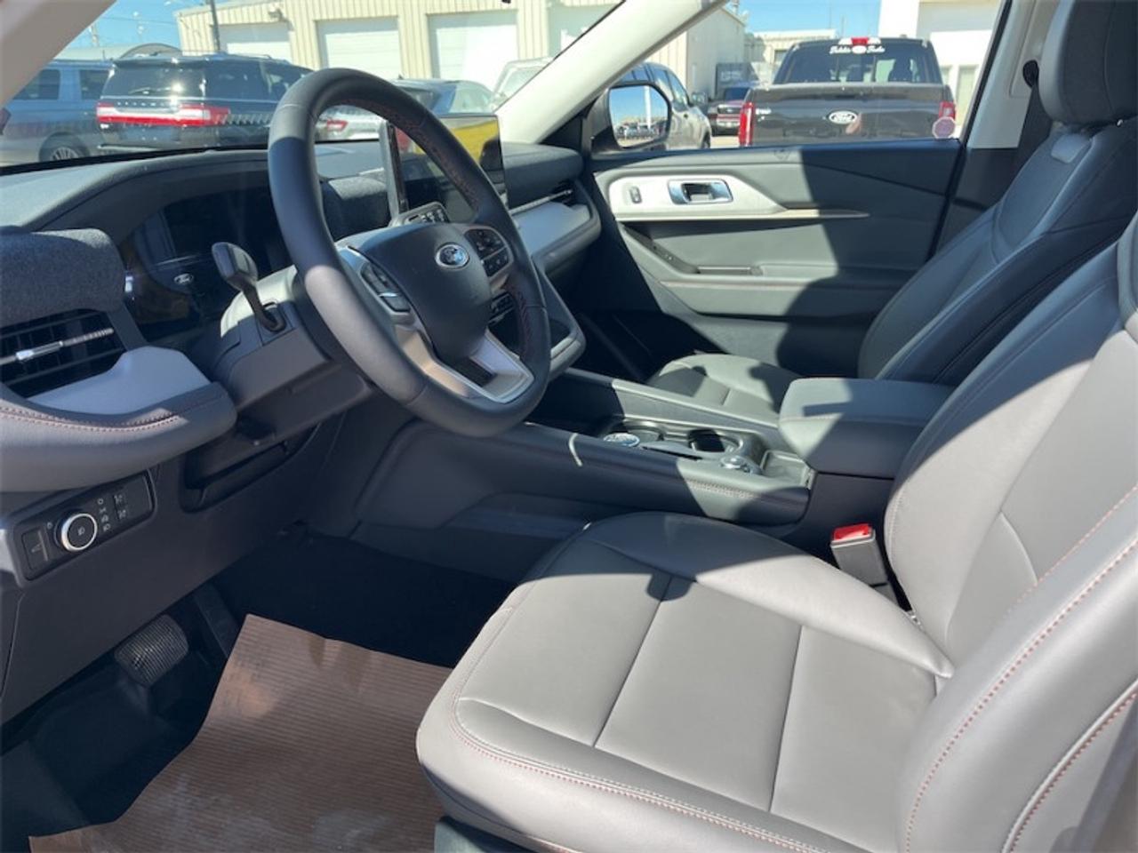 2026 Ford Explorer Active  - Heated Seats Photo5