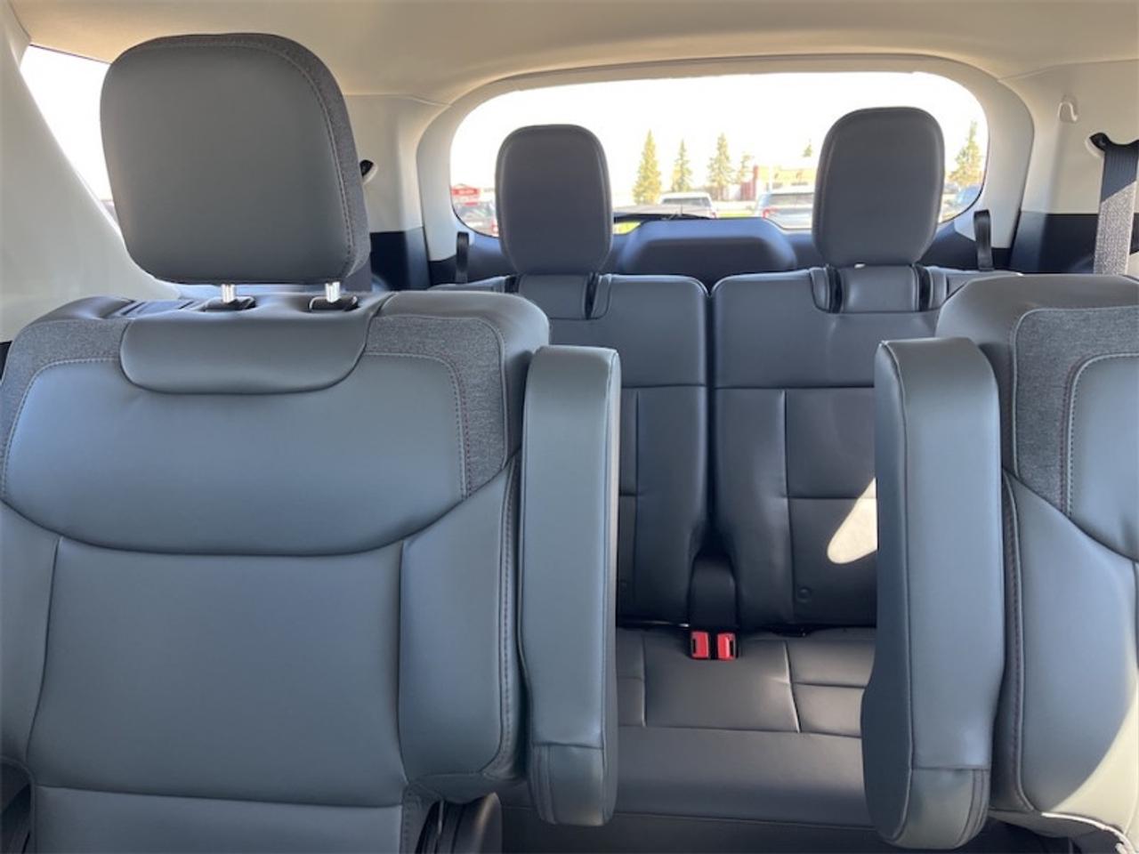 2026 Ford Explorer Active  - Heated Seats Photo5