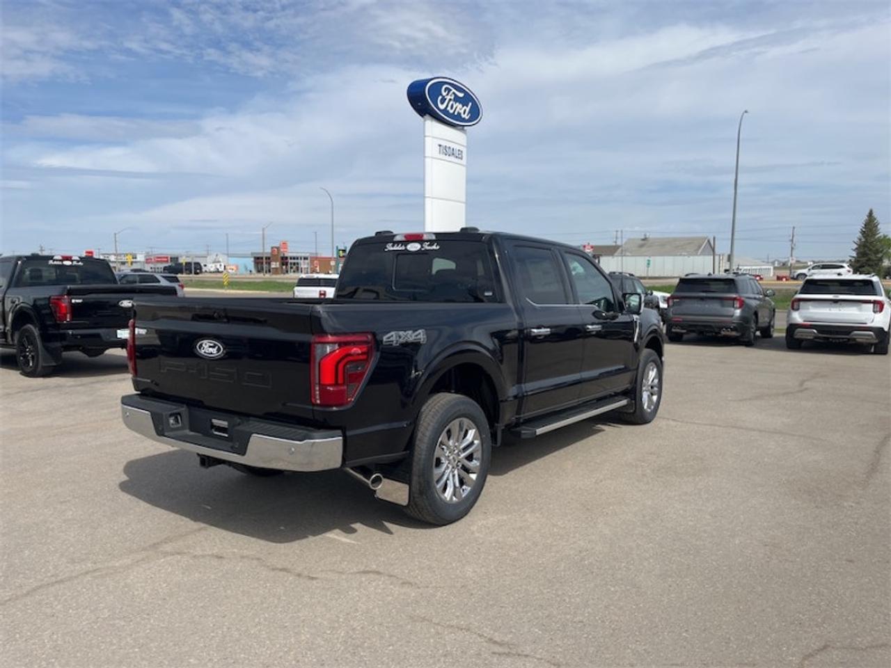 2026 Ford F-150 Lariat  - Tow Package Photo5