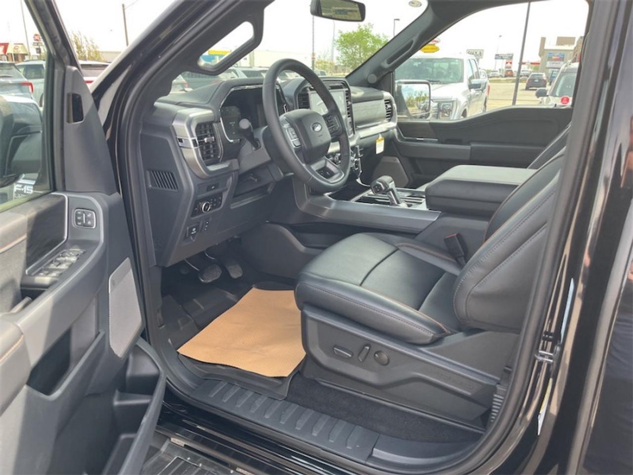 2026 Ford F-150 Lariat  - Tow Package Photo5