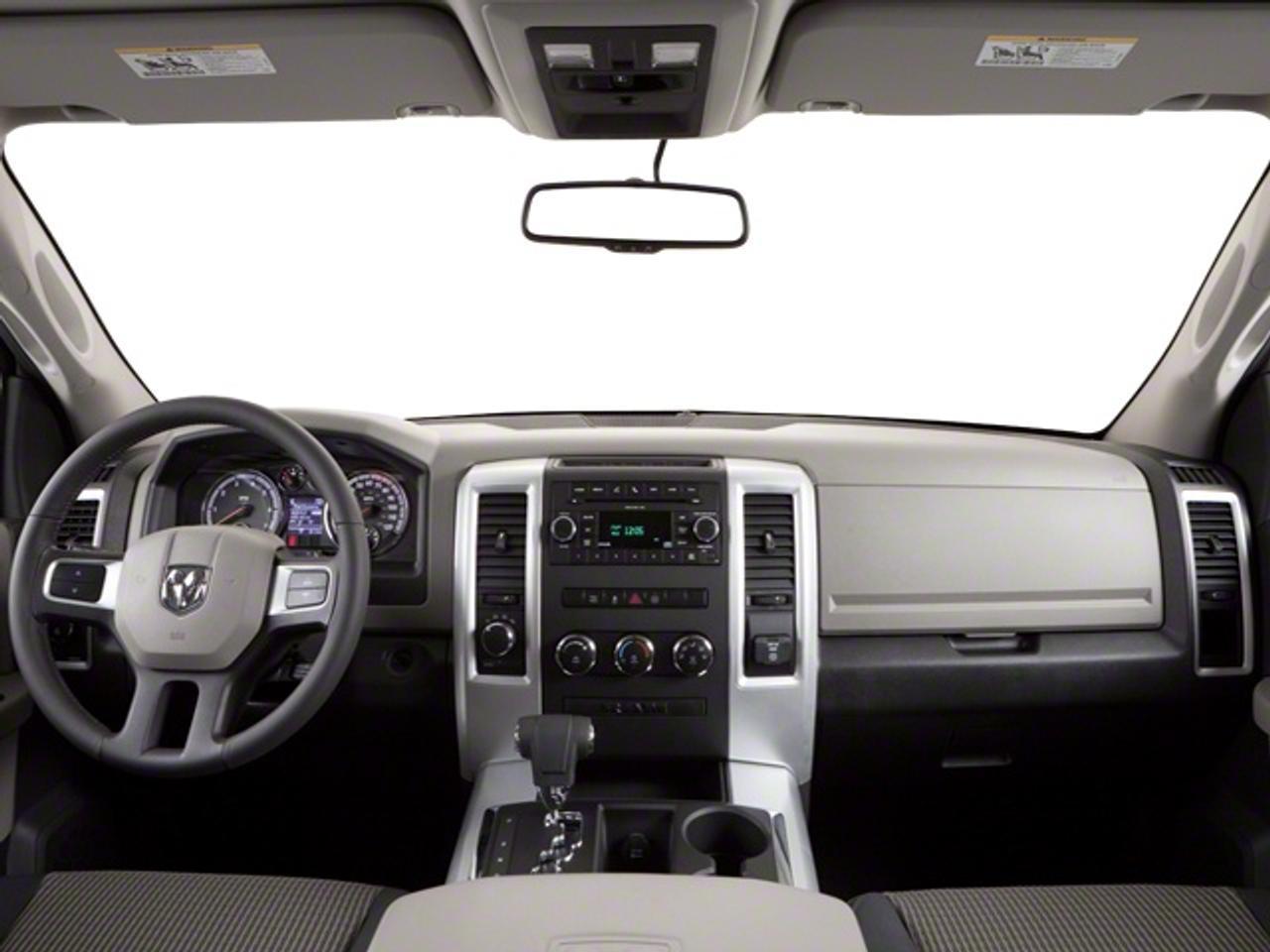 2011 RAM 1500 SPORT Photo4