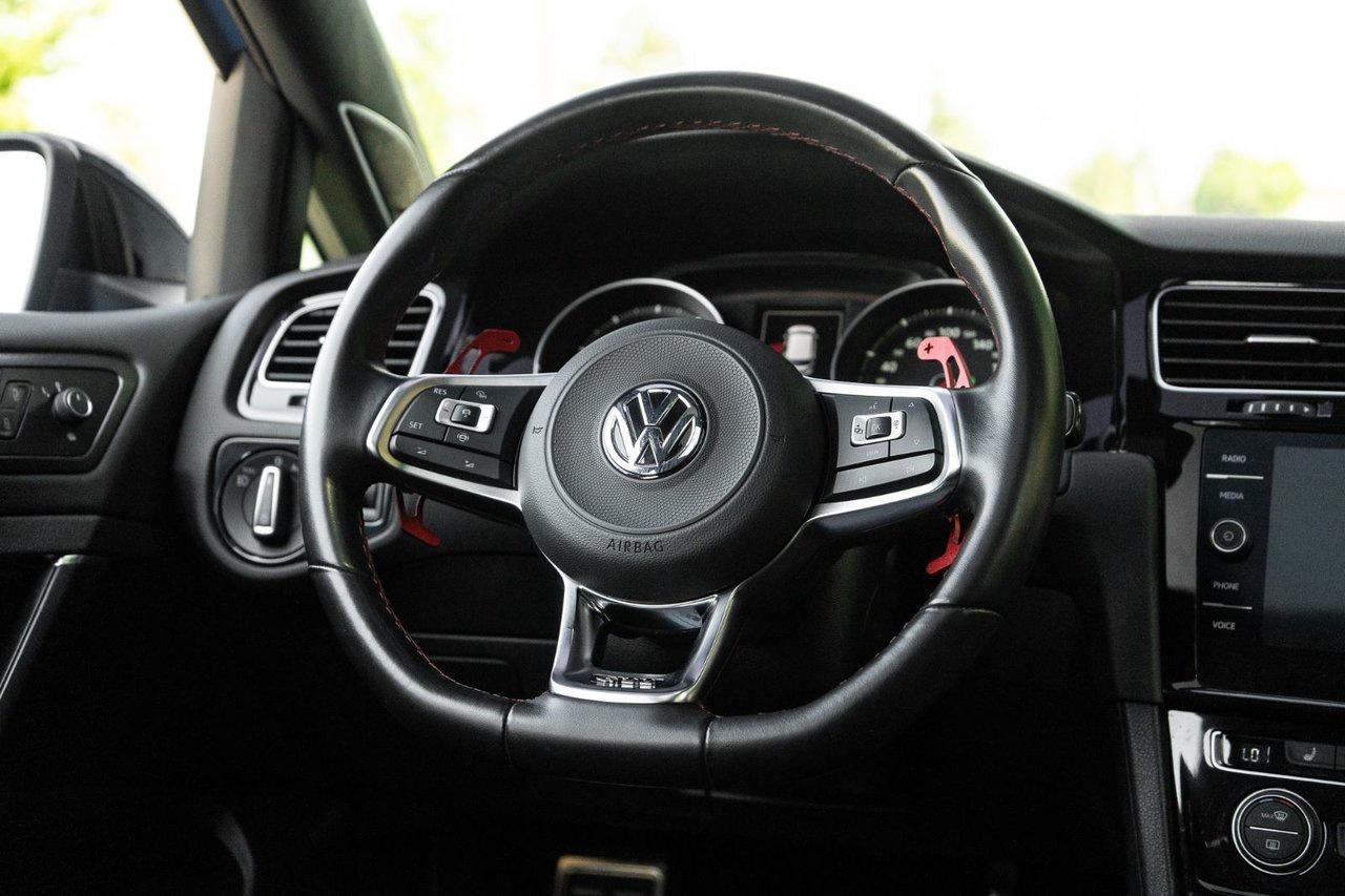 2021 Volkswagen Golf GTI Autobahn Photo