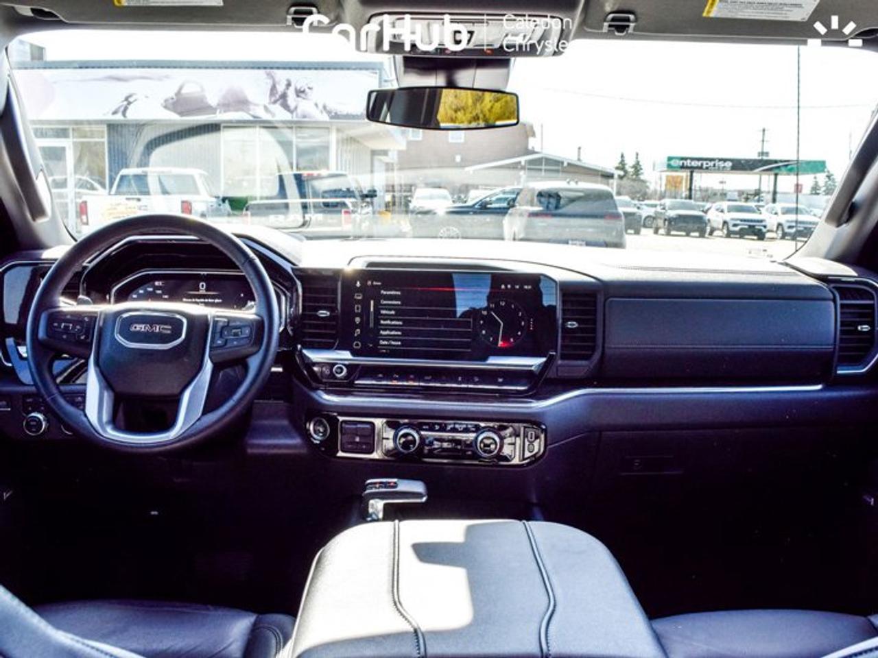 2024 GMC Sierra 1500 Elevation 4WD Crew Cab 157"5.3L Leather 5 passengers with captain chair Photo